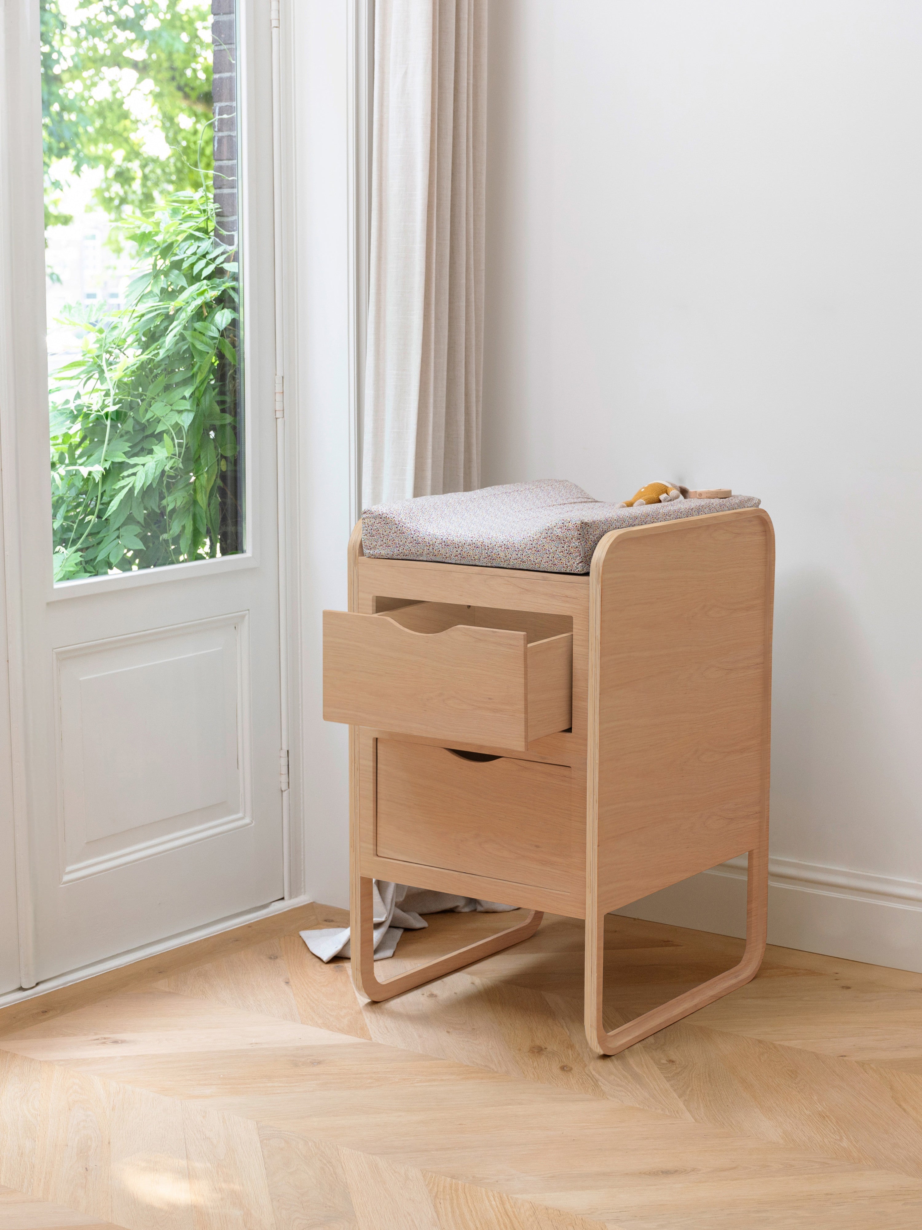 Form Changing Table
