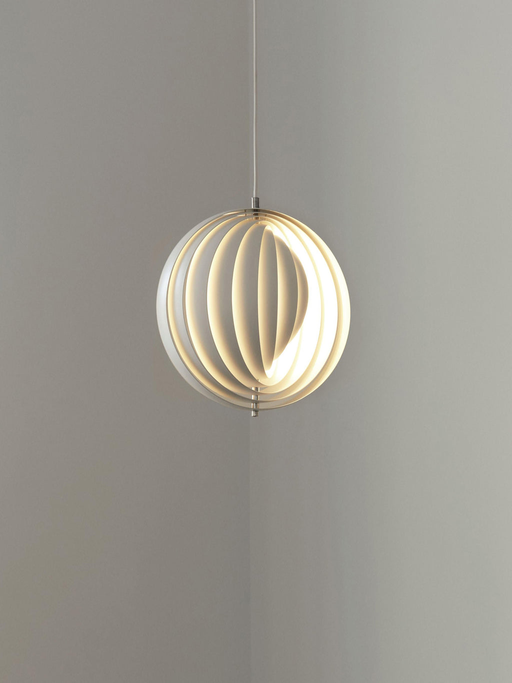 Moon Design Pendant Lamp, Design Verner Panton