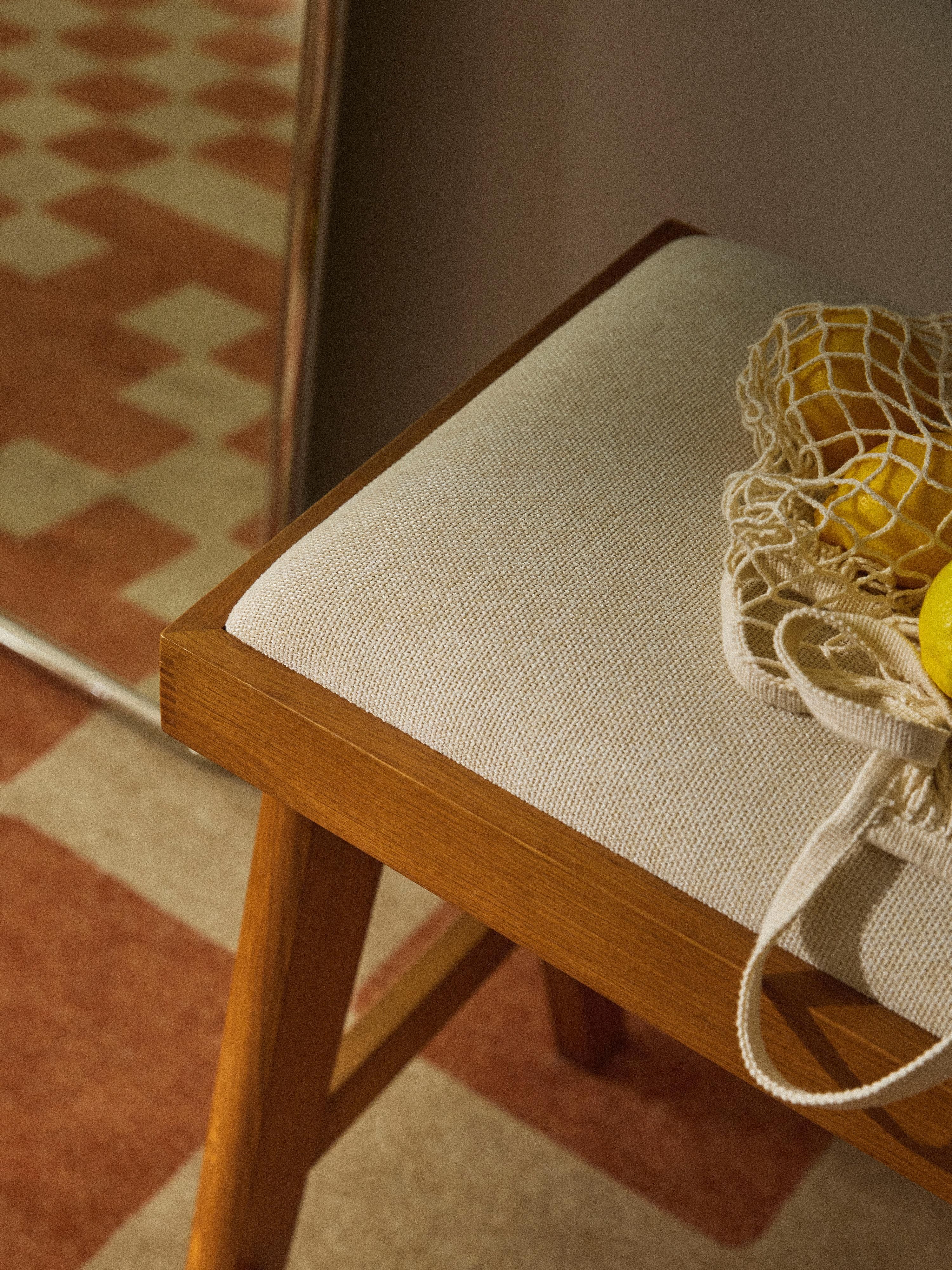 Sissi Upholstered Counter Stool