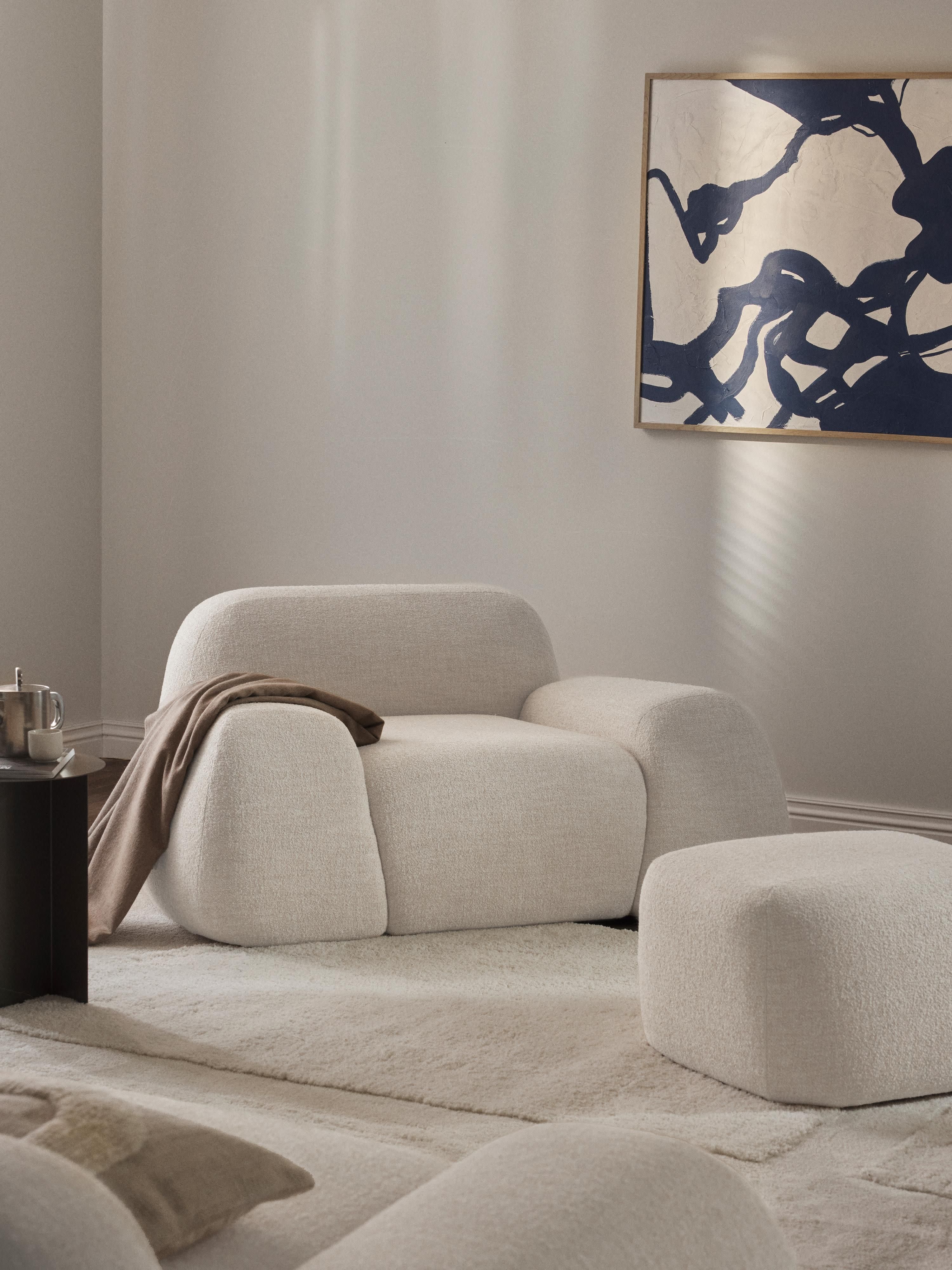 Wolke Bouclé Lounge Chair