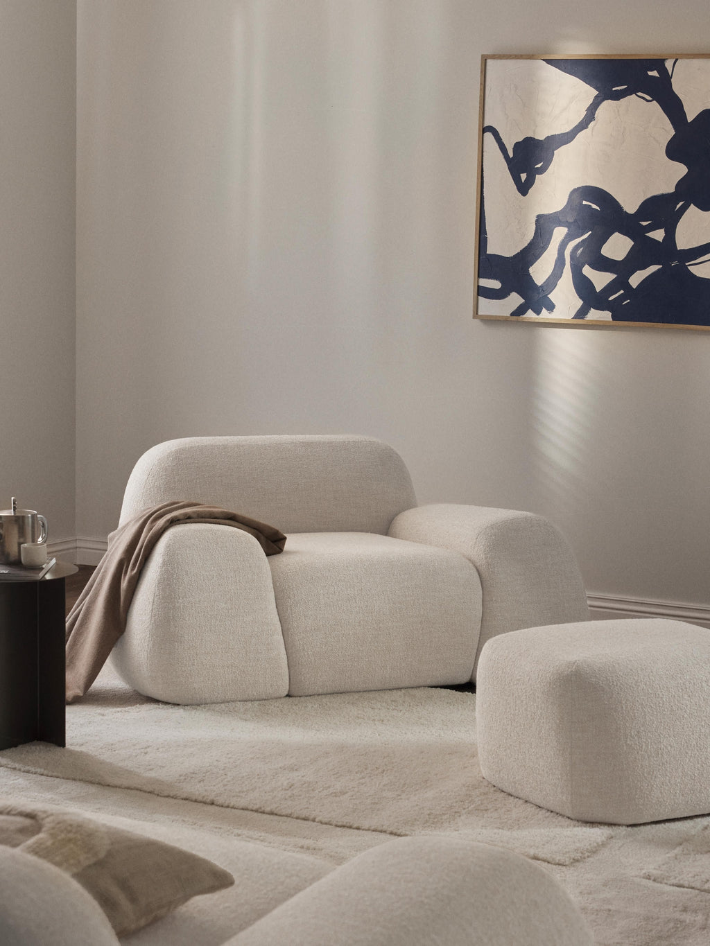 Wolke Bouclé Lounge Chair