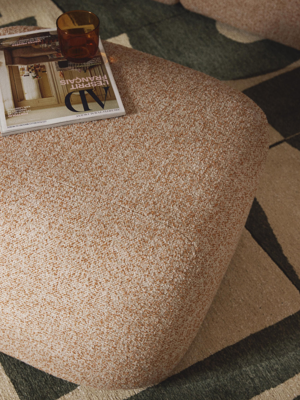 Wolke Bouclé Ottoman
