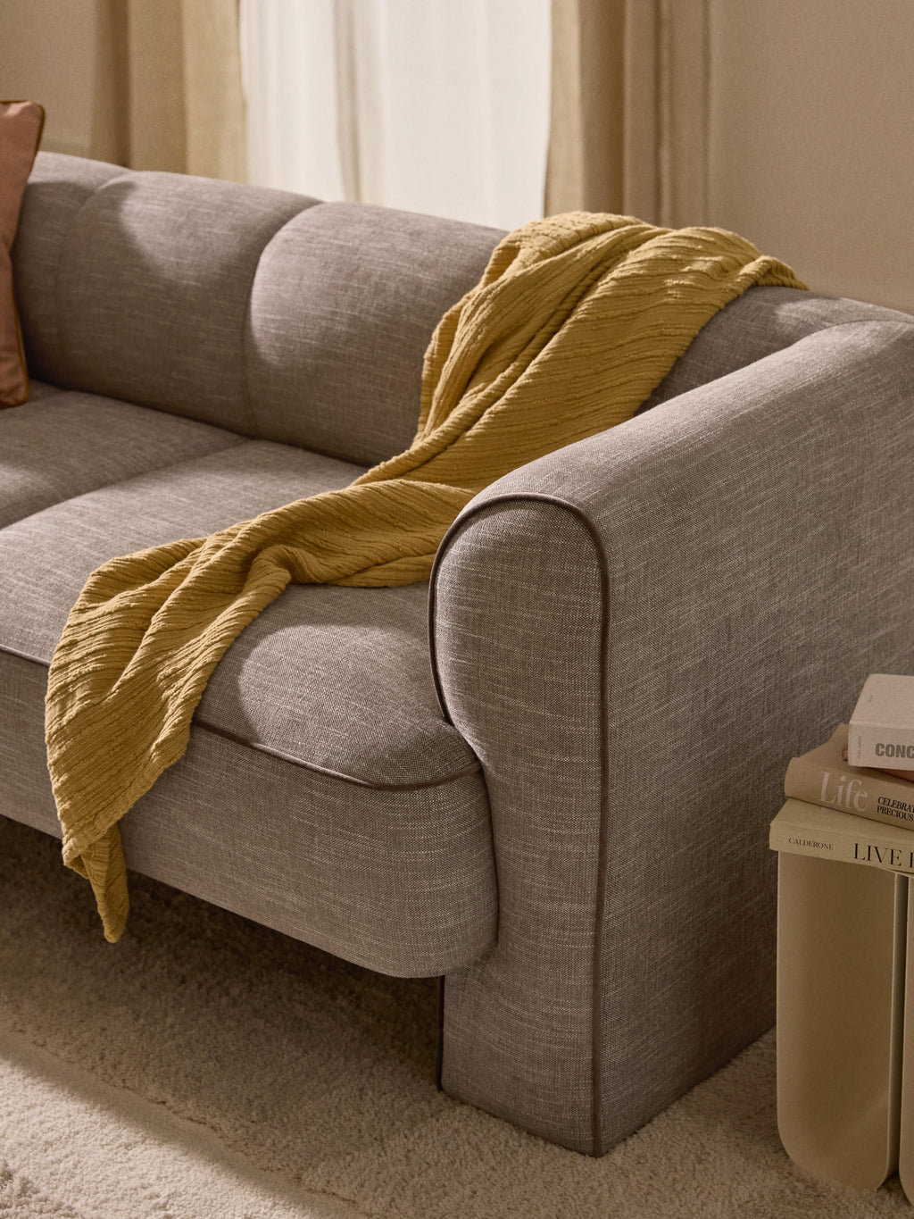 Bobi Sofa (2-seater)