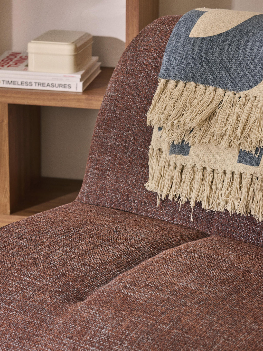 Emie Lounge Chair