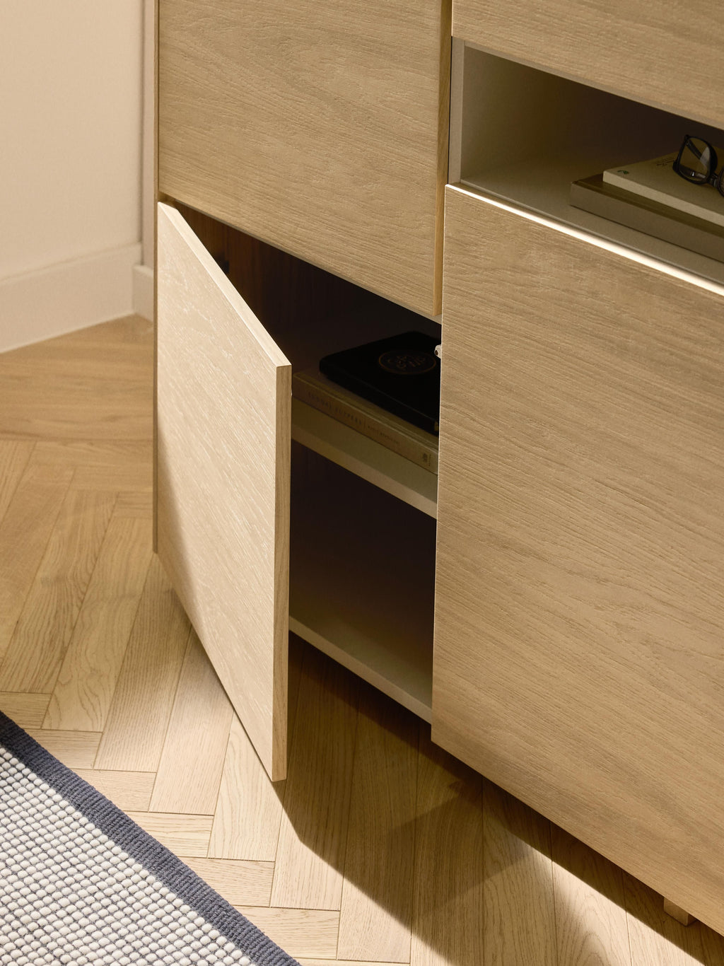 Larsen Wooden Highboard