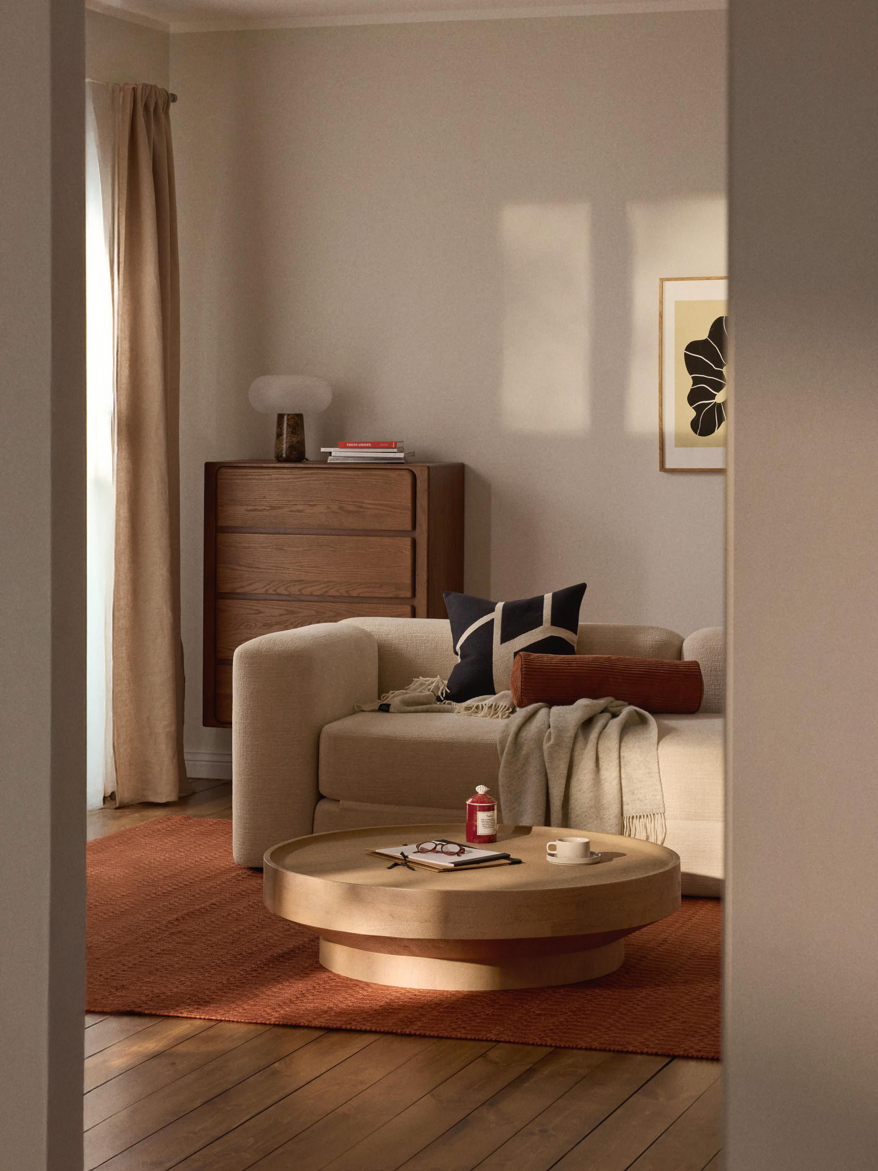 Benno Round XL Mango Wood Coffee Table