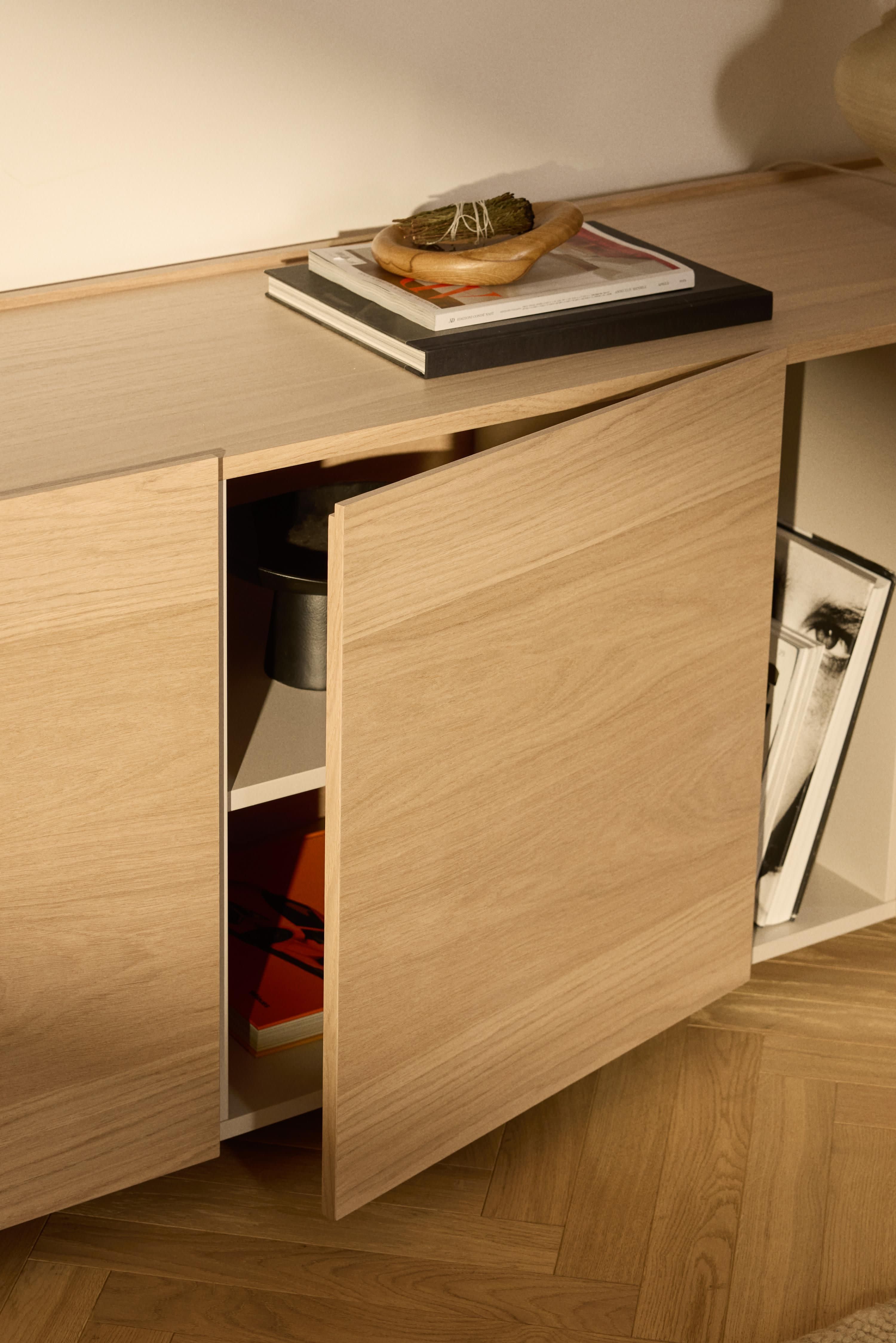 Larsen Wooden Sideboard, W 200 cm