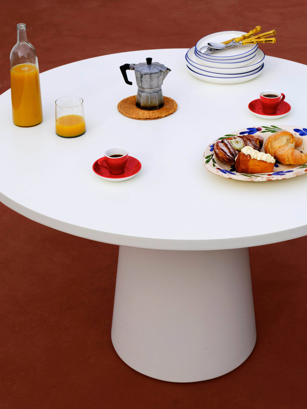 Kim Round Garden Table, in various sizes