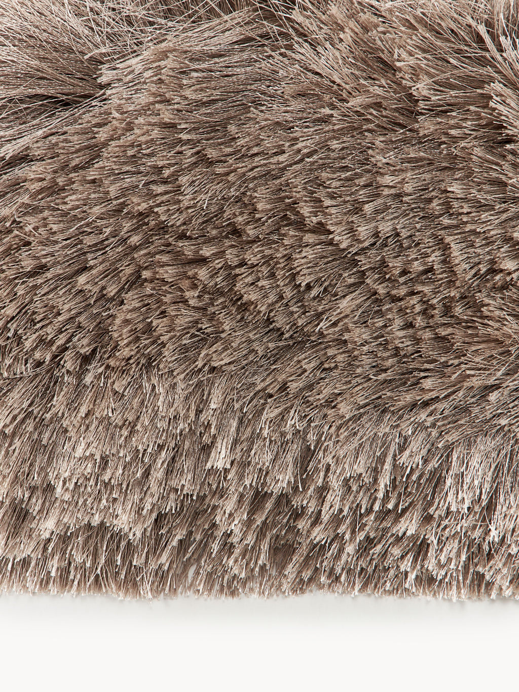 Jimmy Shiny Long-Pile Rug