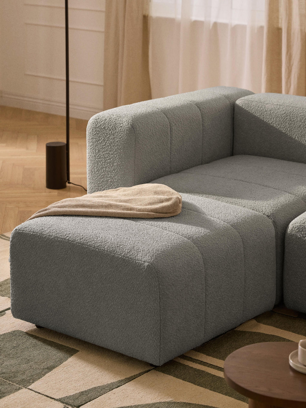 Lena Bouclé Ottoman