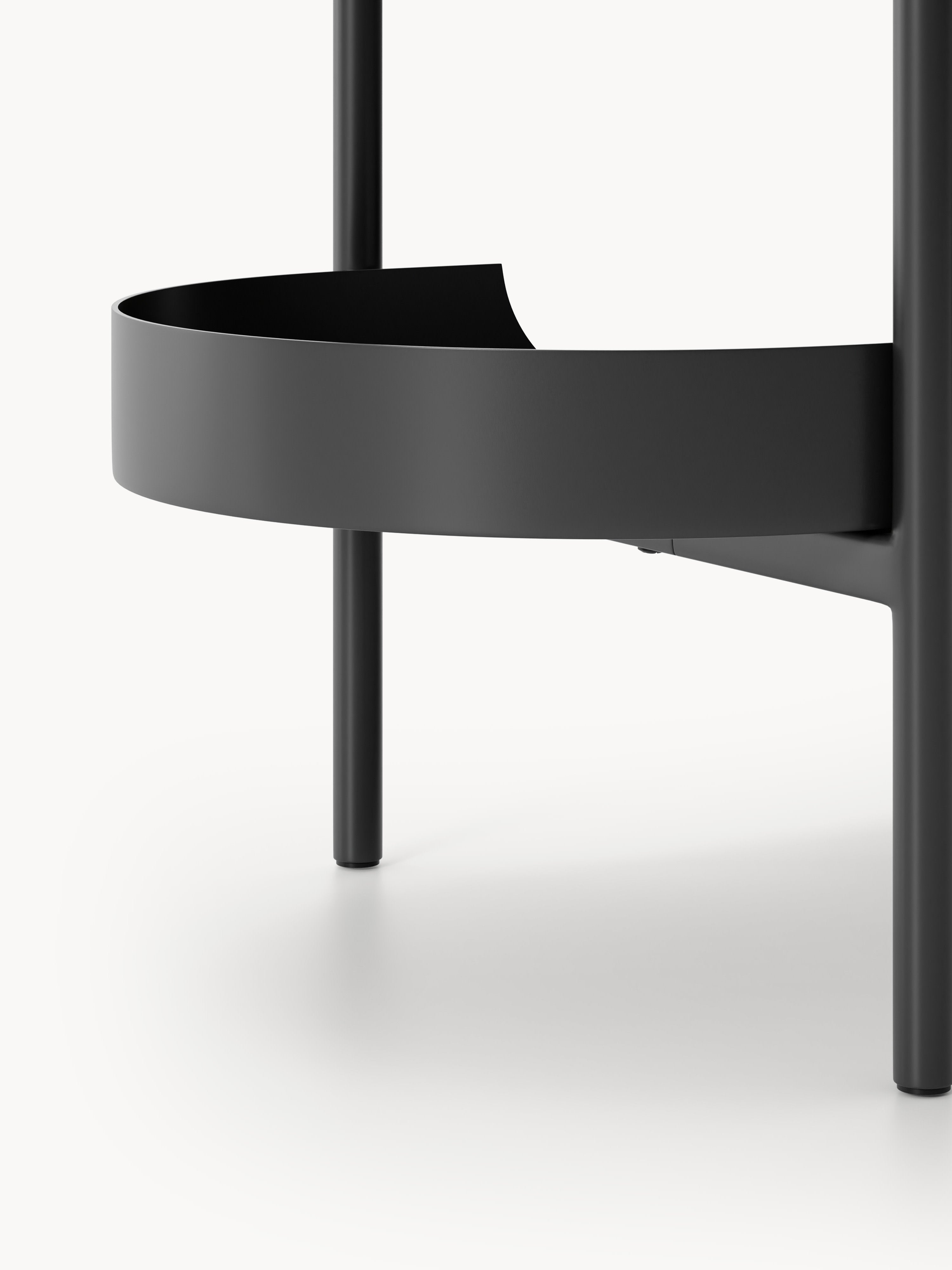 Taru Metal Shelving Unit