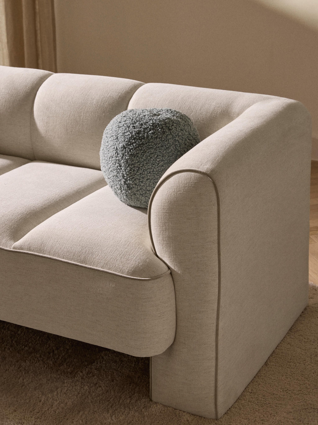 Bobi Sofa (2-seater)