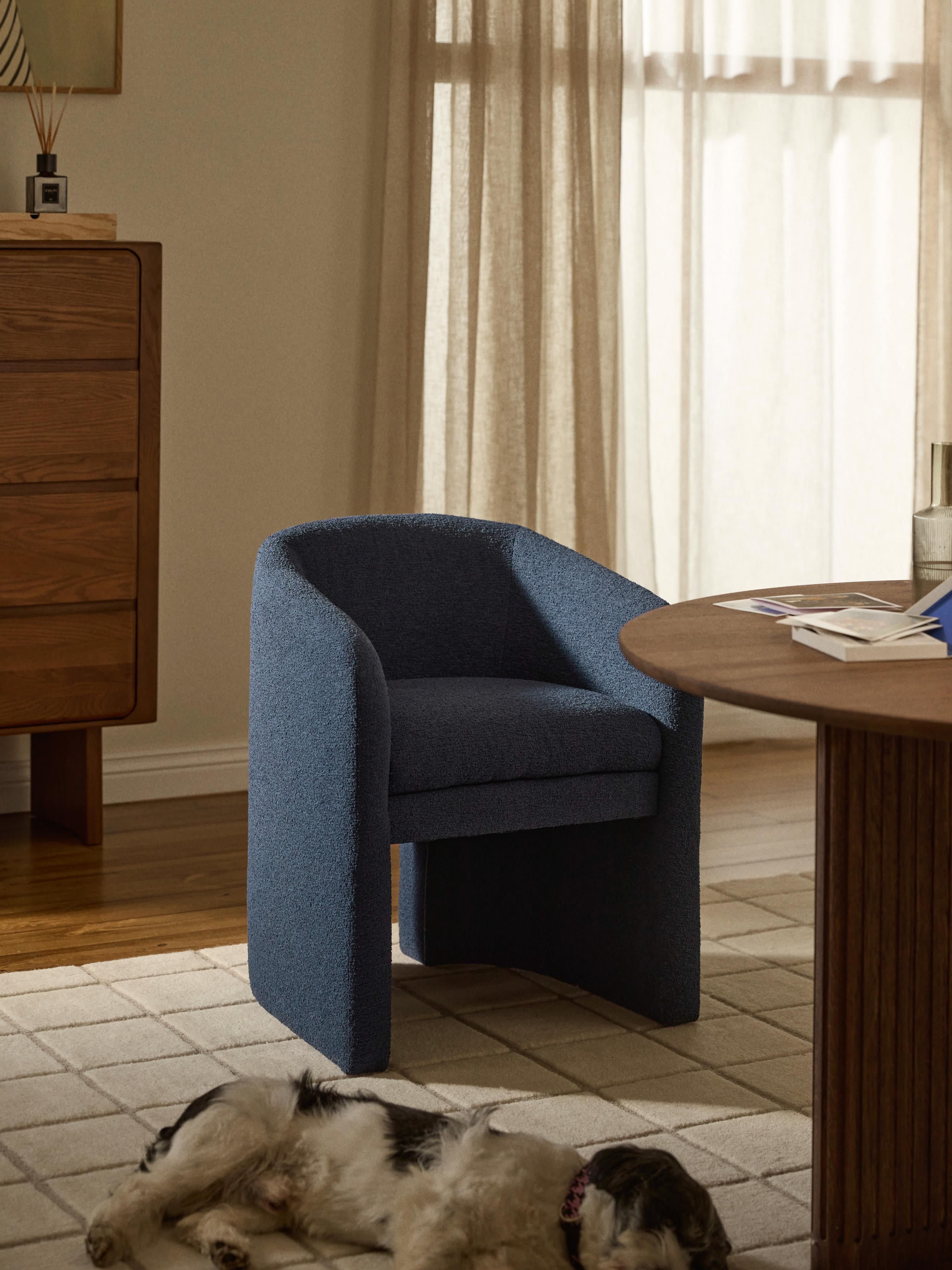 Mairo Bouclé Dining Chair with Armrests