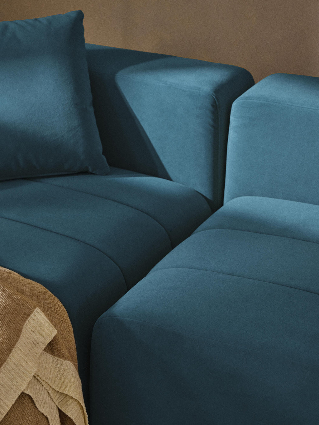 Lena Velvet Corner Module