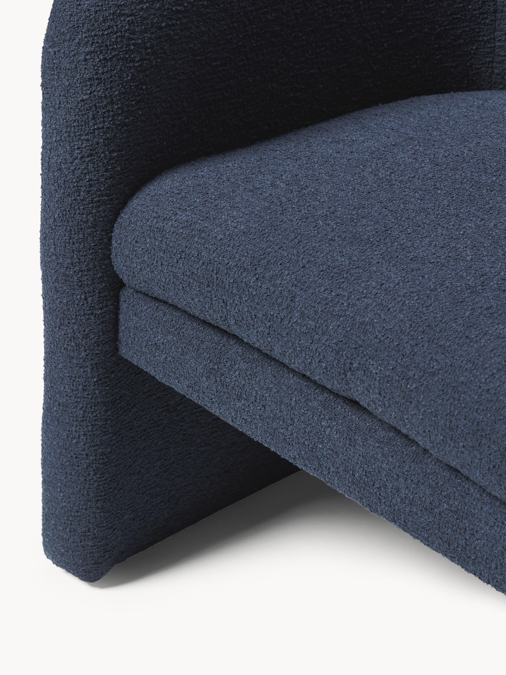 Mairo Bouclé Lounge Chair