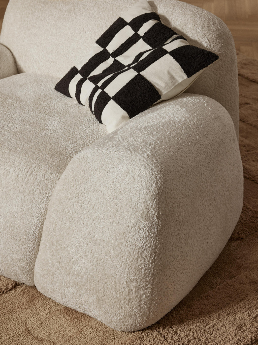 Wolke Teddy-Bouclé Lounge Chair