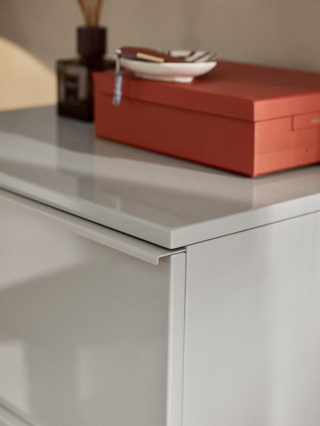 Elona Small Dresser