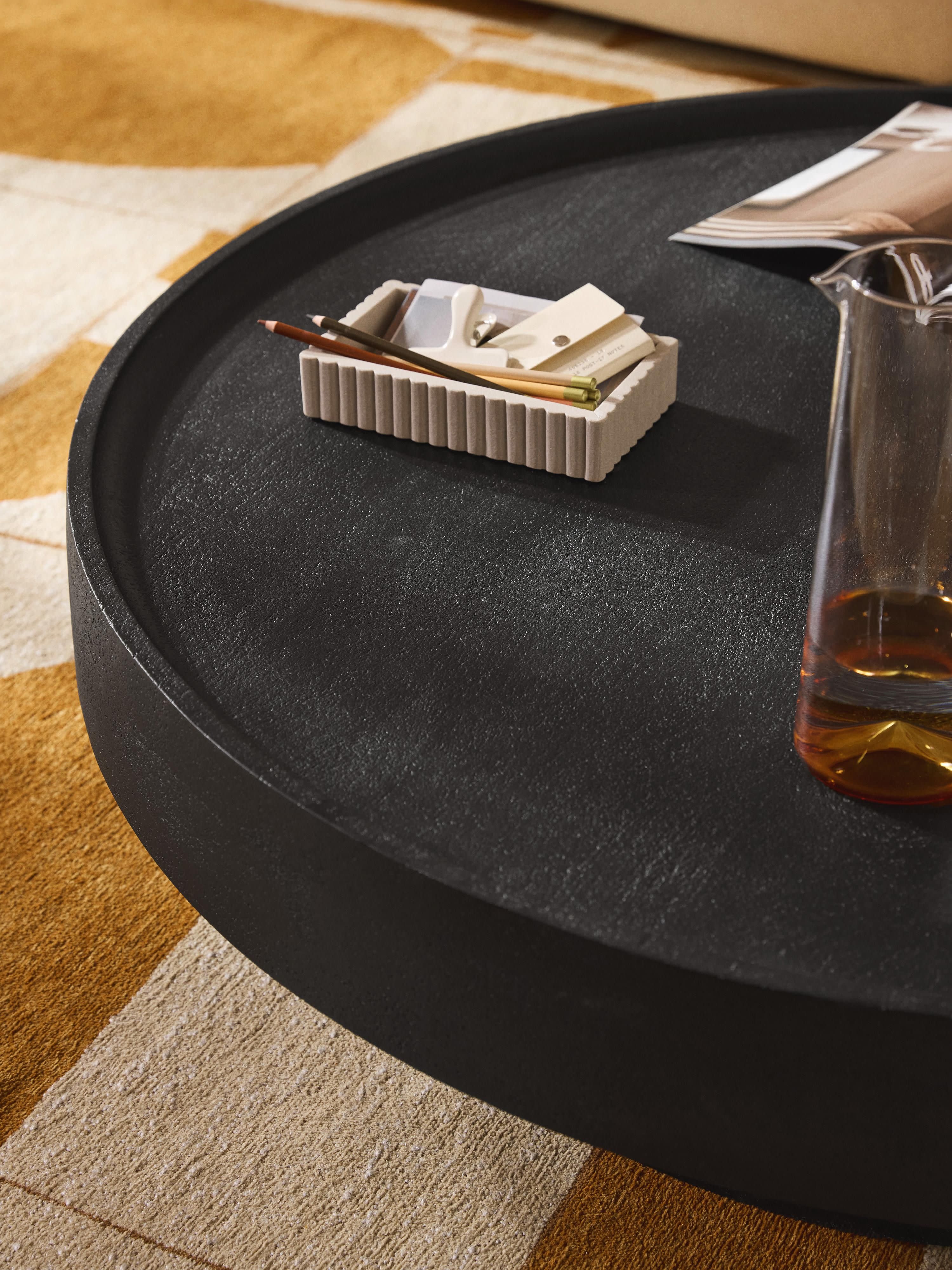 Benno Round XL Mango Wood Coffee Table