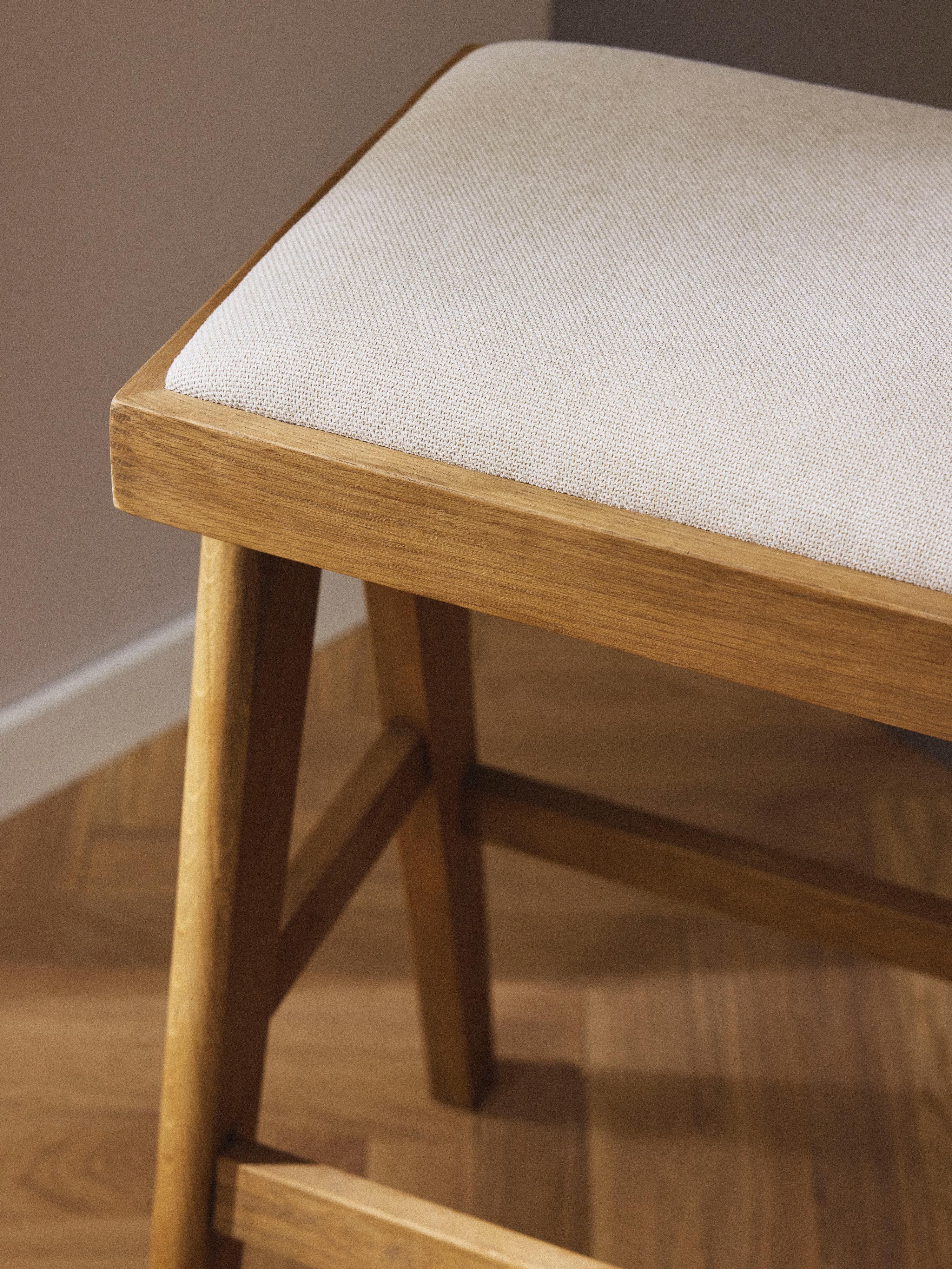 Sissi Upholstered Counter Stool