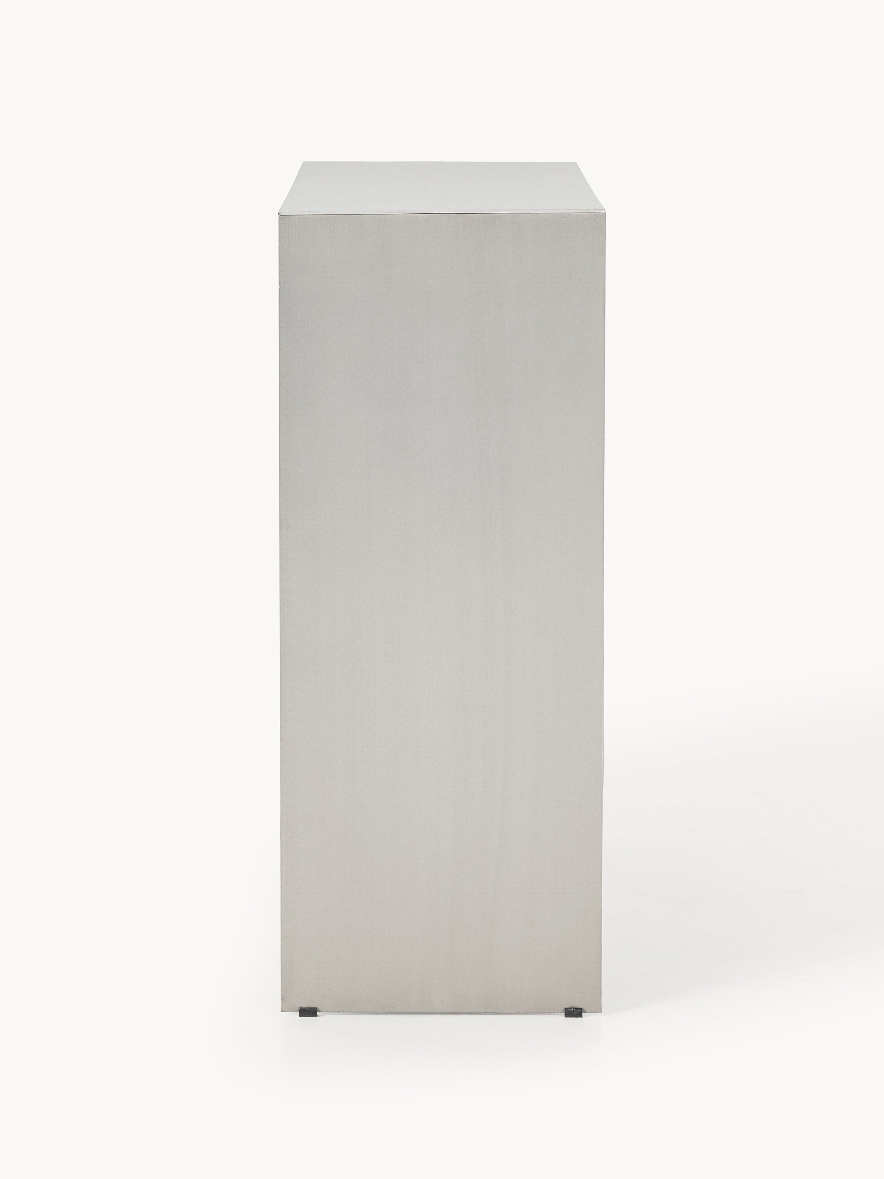 Ako Dresser