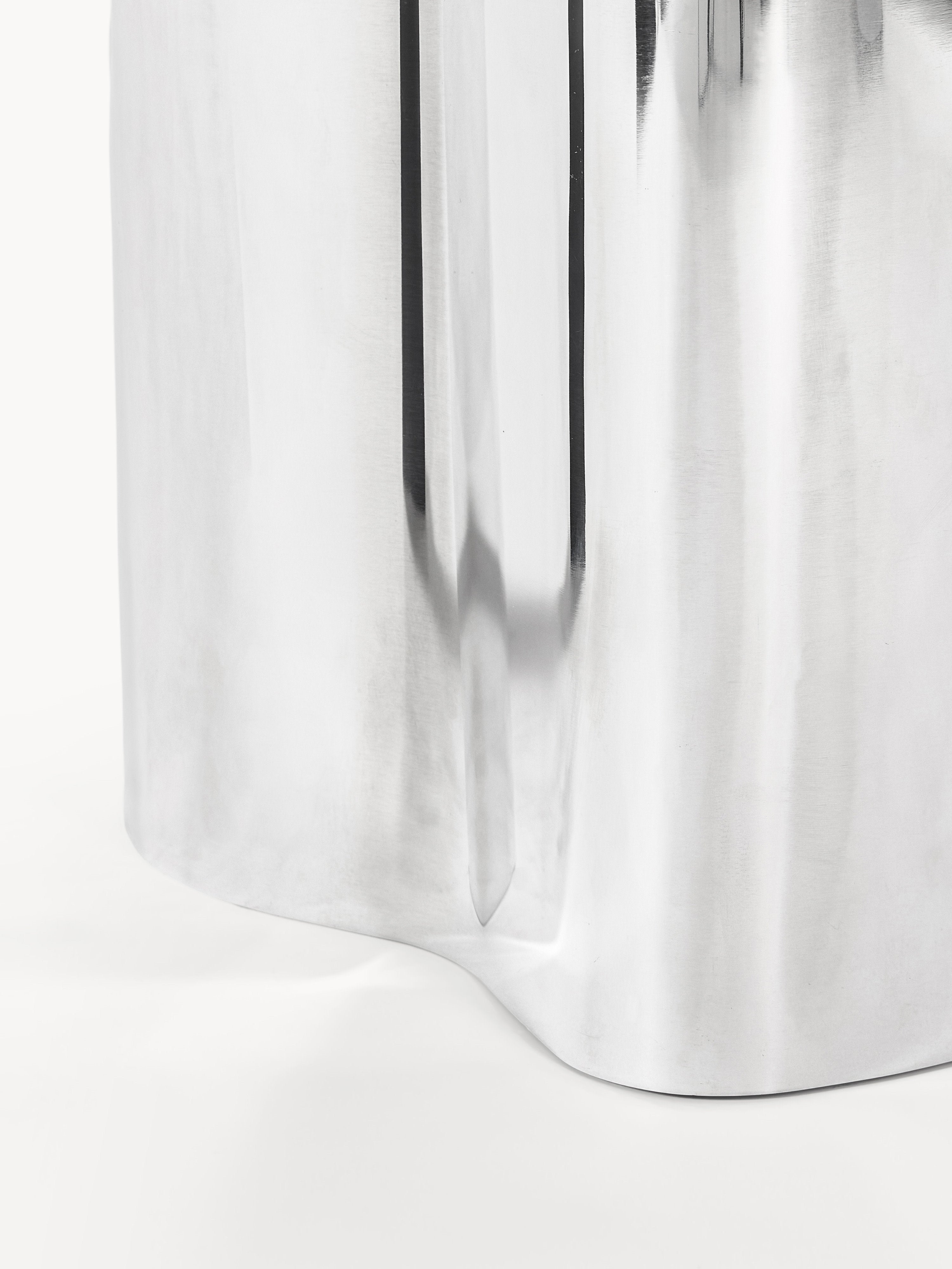 Dale Metal Side Table in Organic Shape