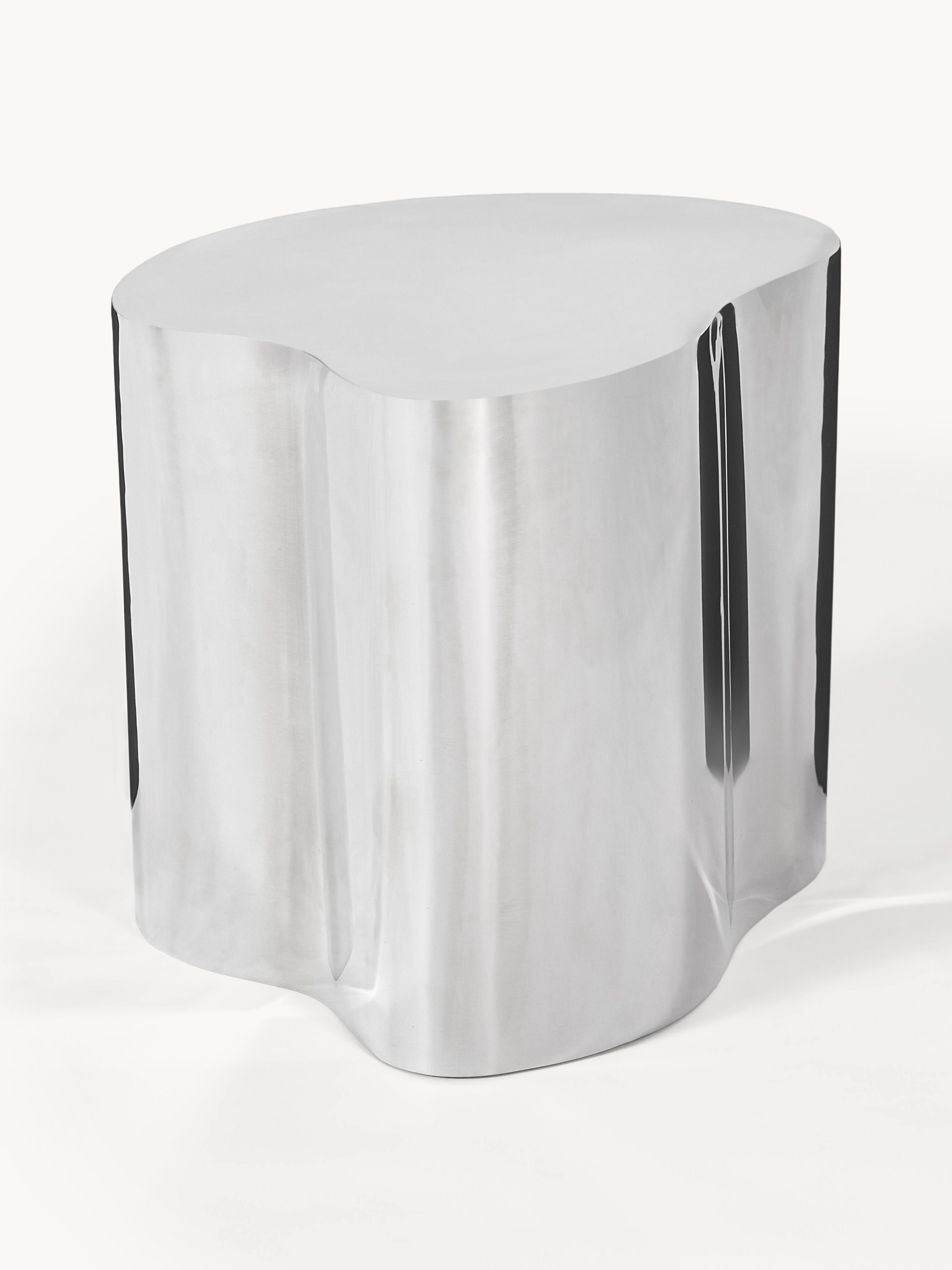 Gallery image 1 - Metal Side Table Dale in Organic Shape