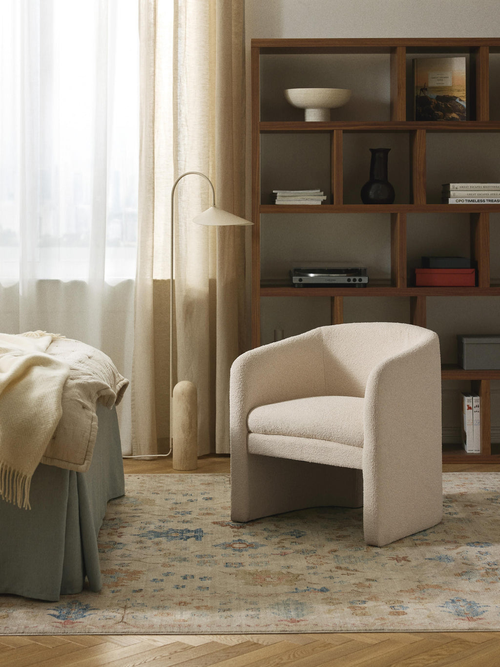 Mairo Bouclé Lounge Chair