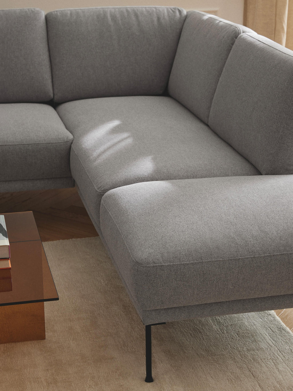 Fluente Corner Sofa