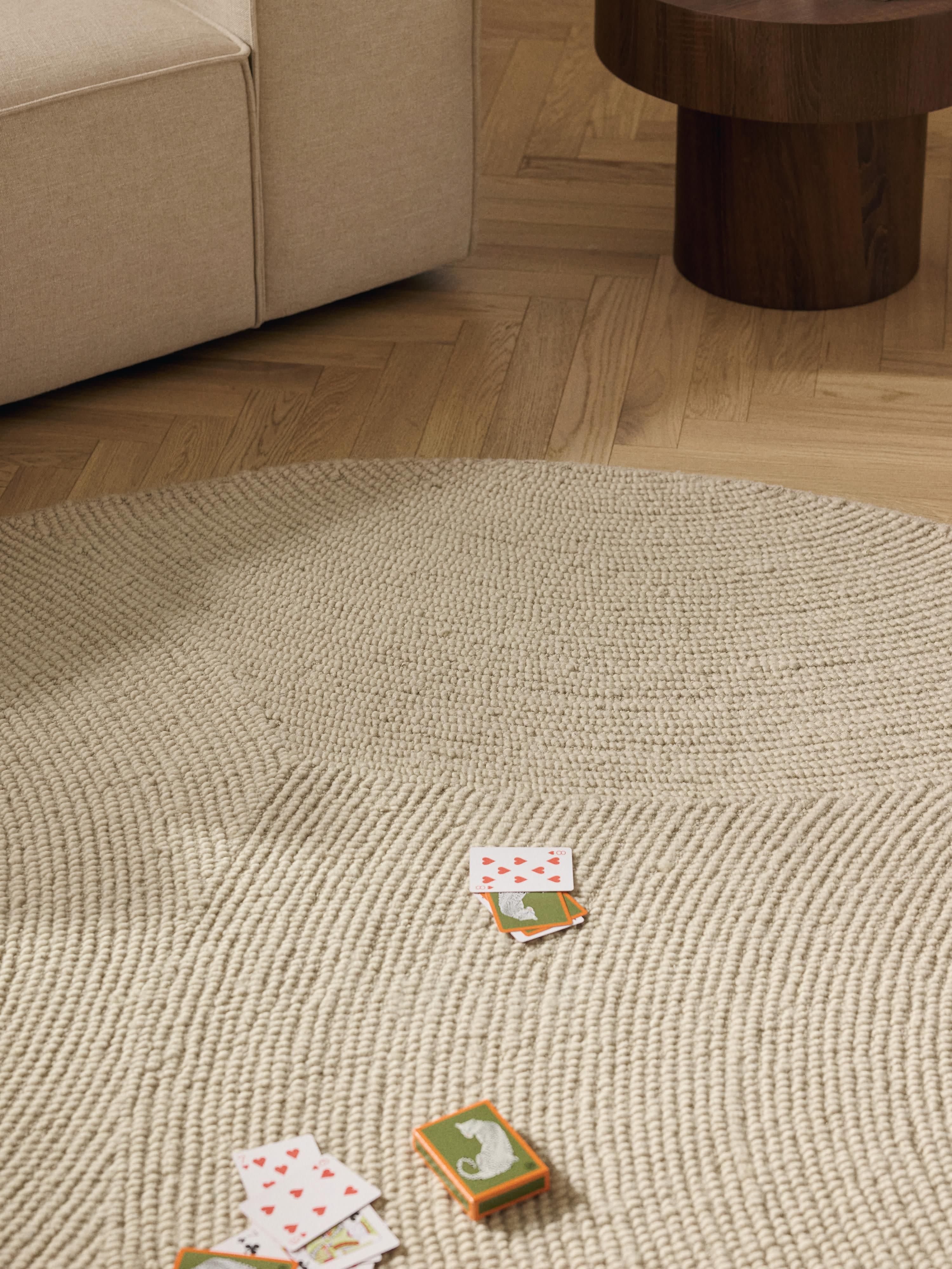 Eleni Round Hand-Tufted Wool Rug