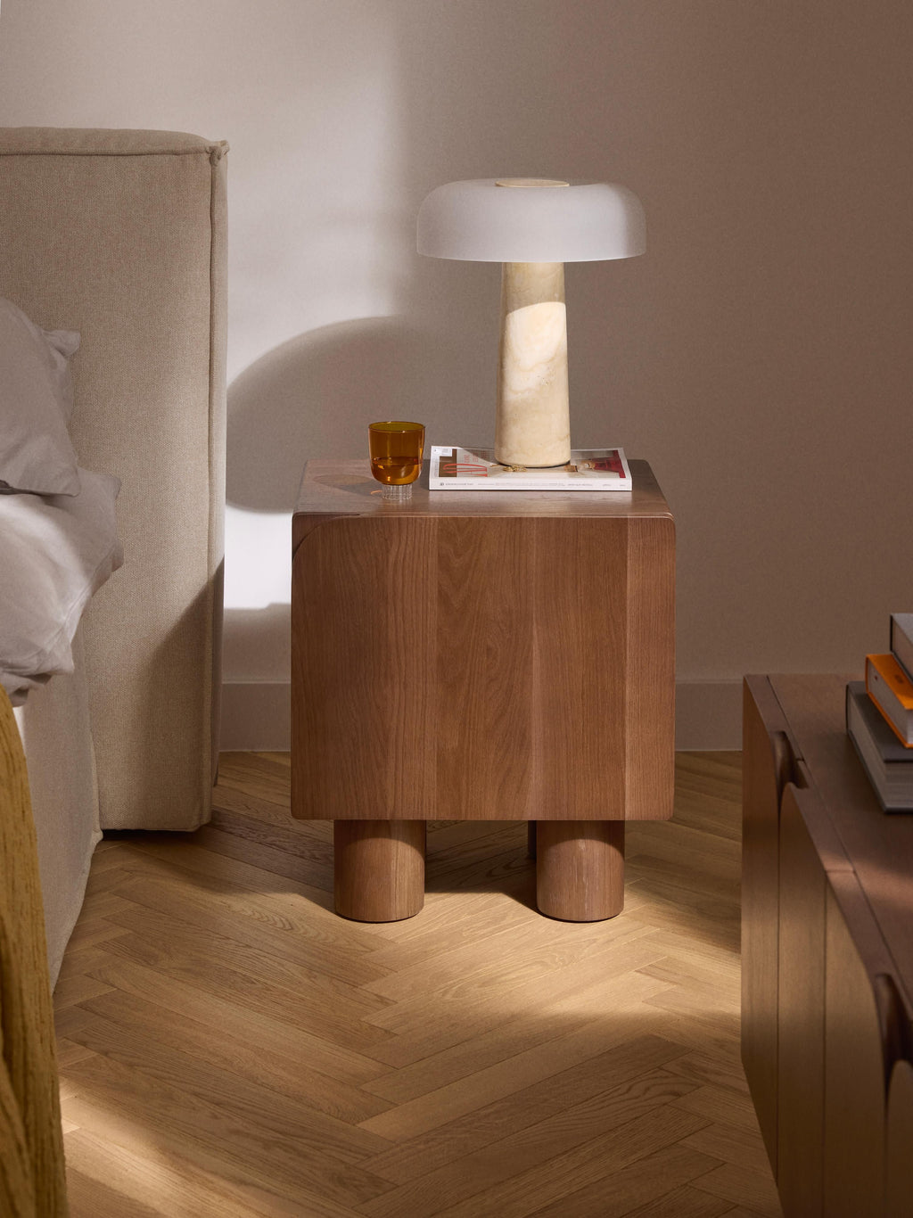 Cadi Oak Wood Bedside Table