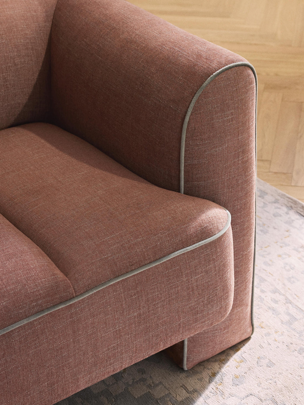 Bobi Armchair