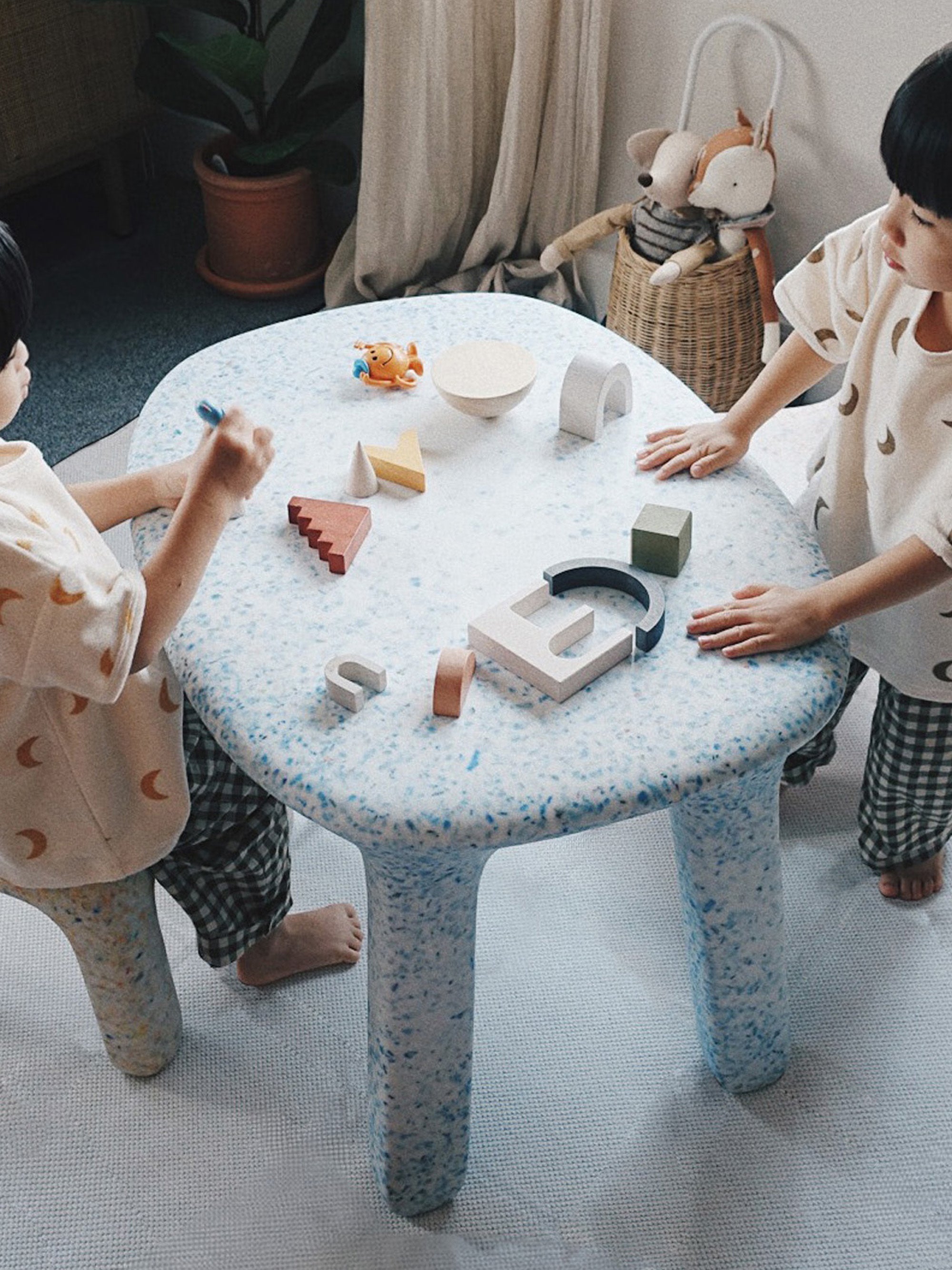 Luisa Kids Table