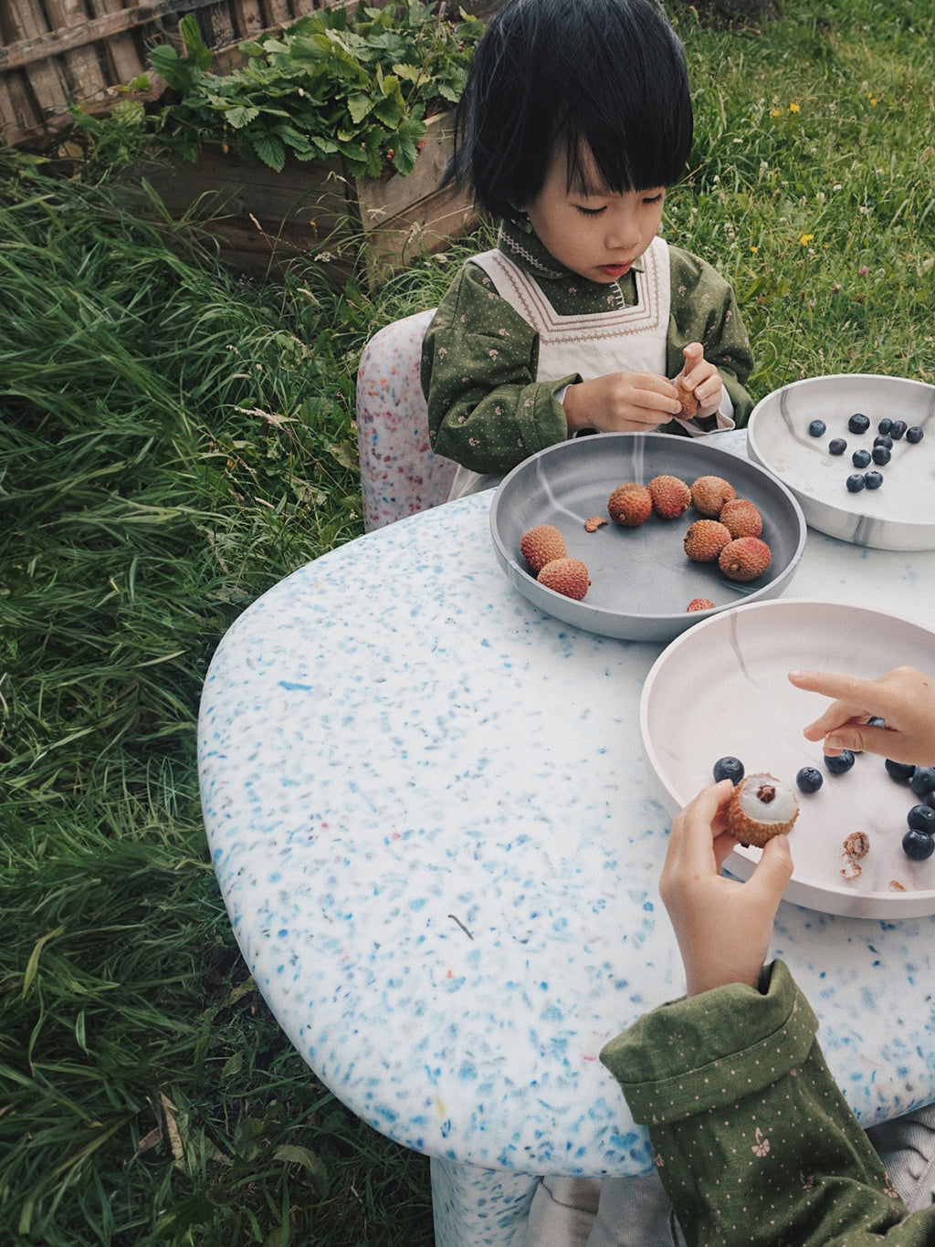 Luisa Kids Table