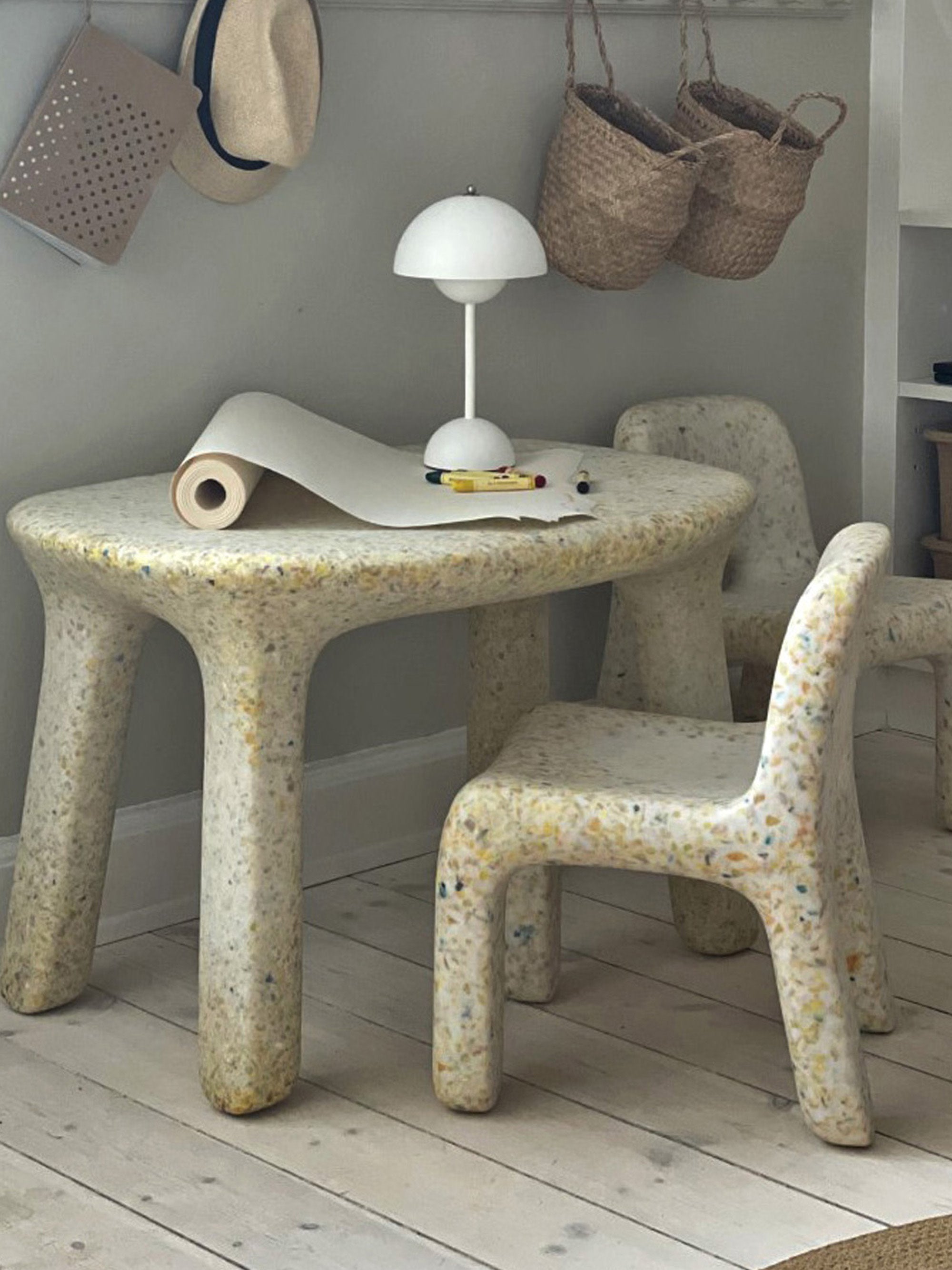 Luisa Kids Table