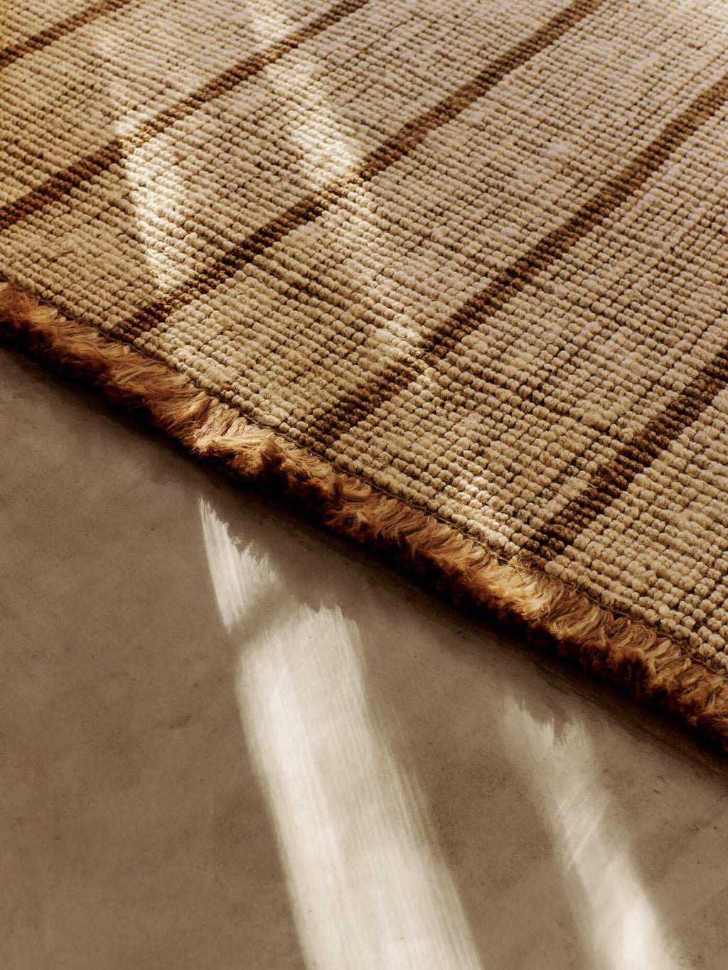 Athens Handwoven Jute Rug with Fringes