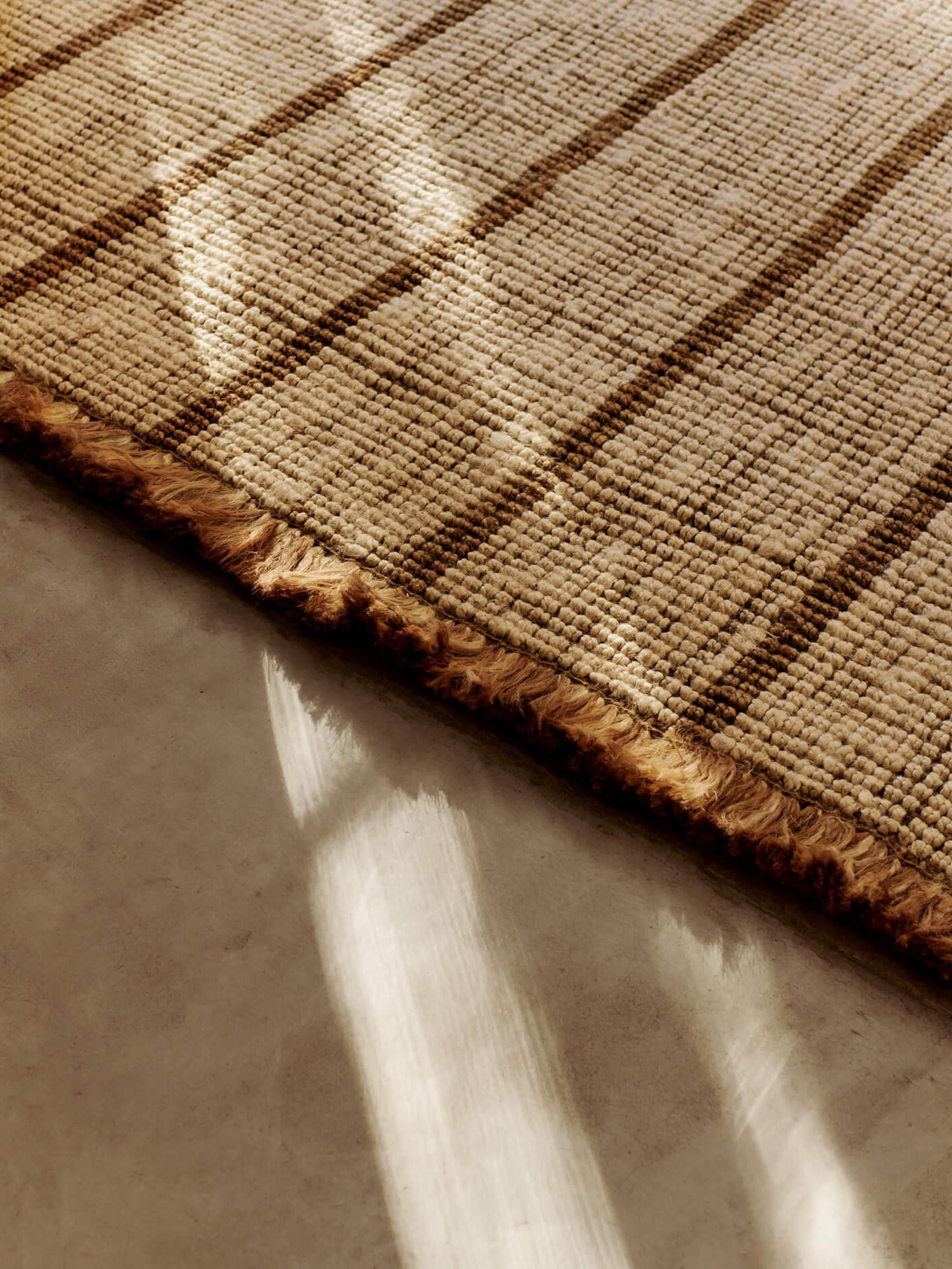 Athens Handwoven Jute Rug with Fringes