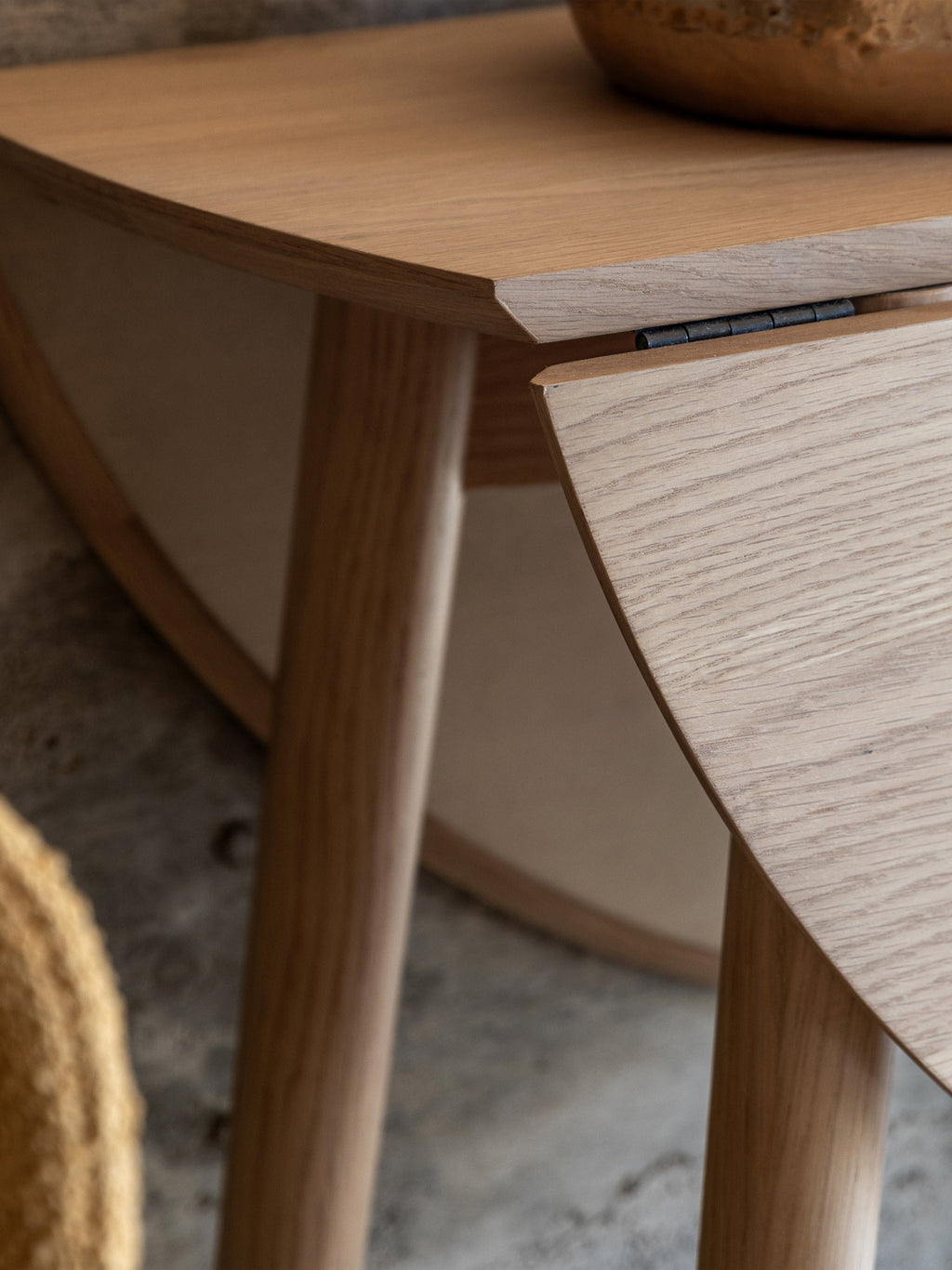 Hatfield Round Folding Dining Table, Ø 100 cm