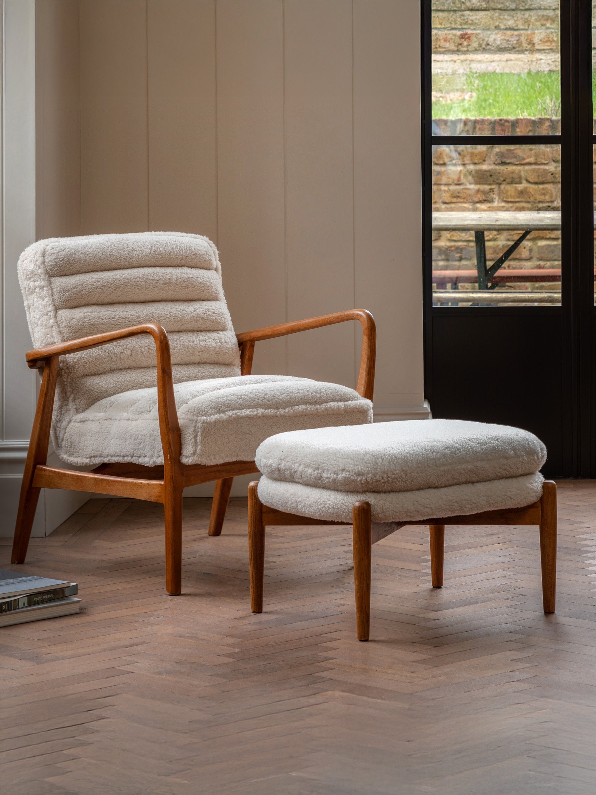 Datsun Teddy Sofa Stool