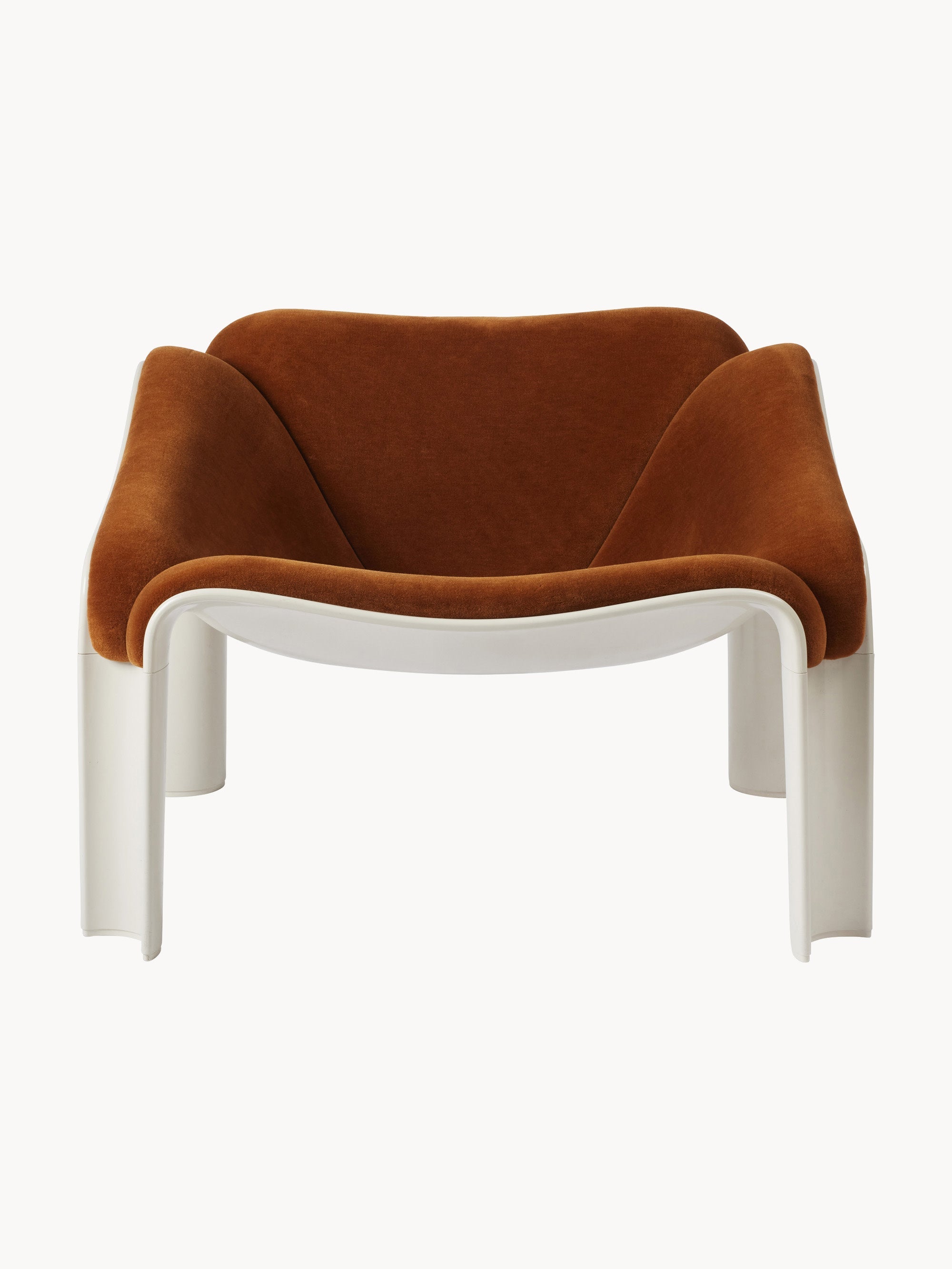 F300 Lounge Chair