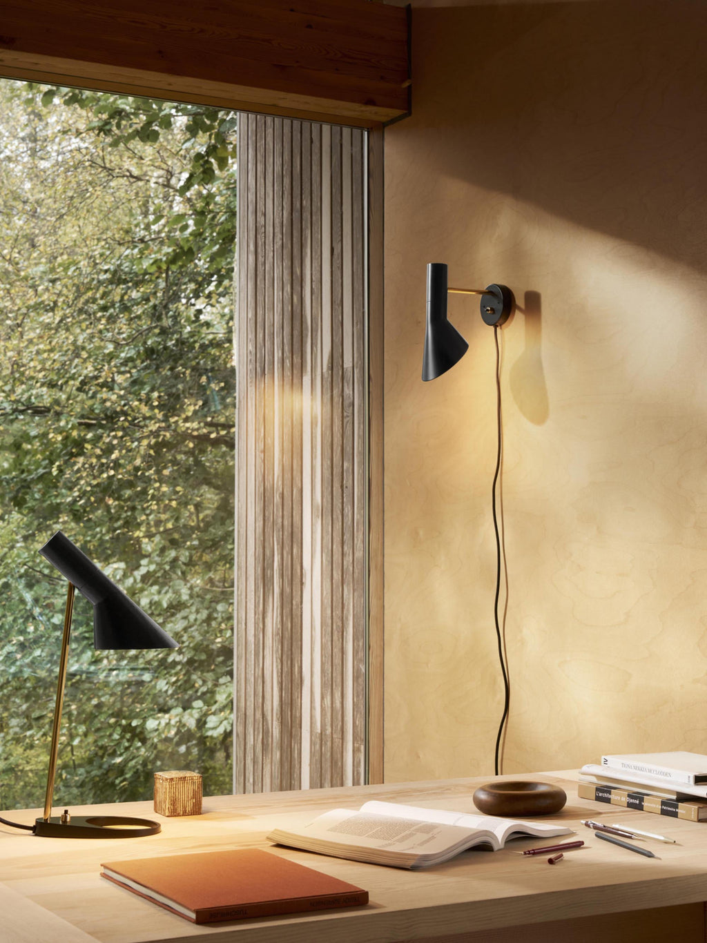 AJ Plug-in Wall Lamp