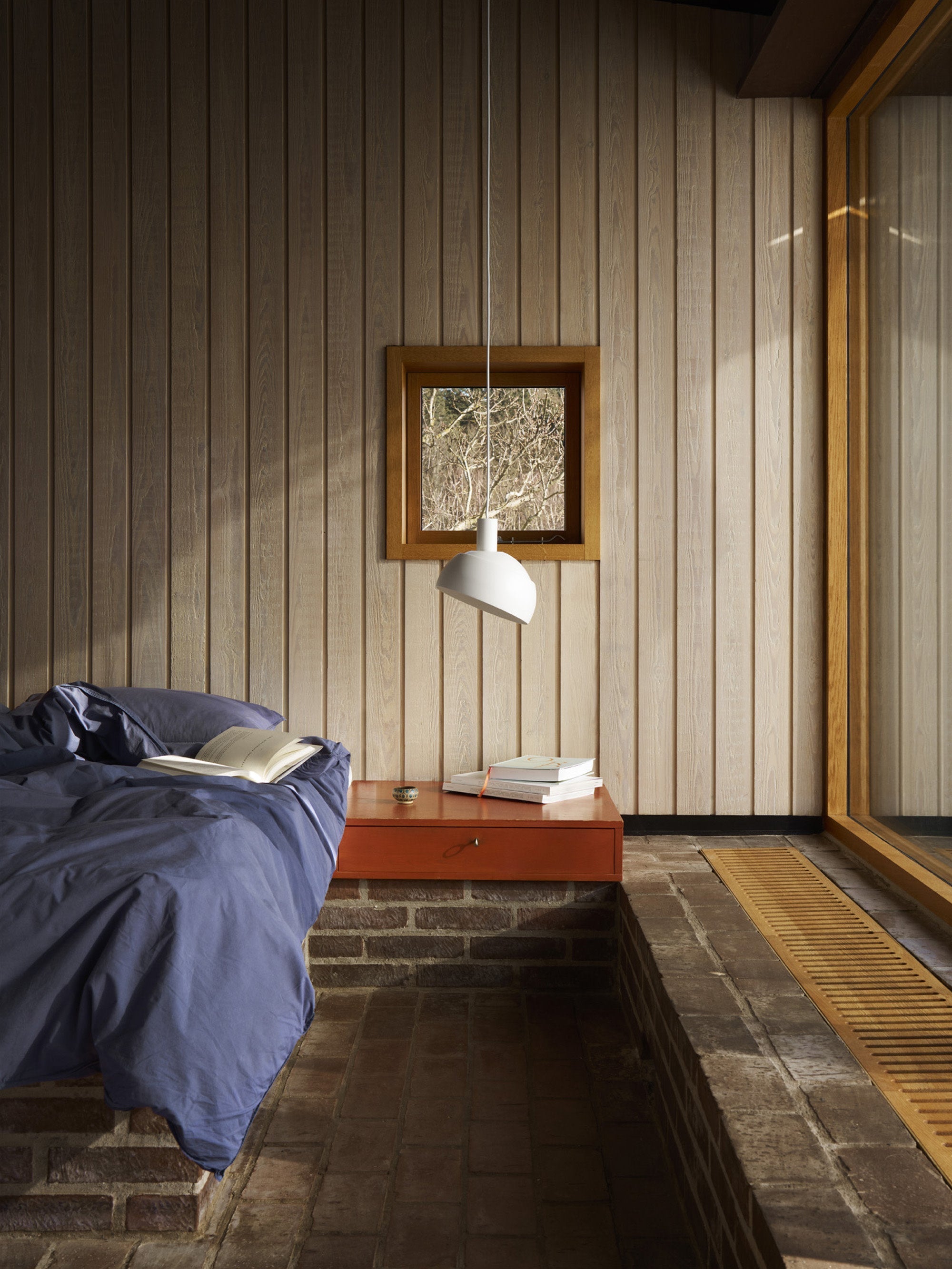 Elements Small Pendant Light FJ