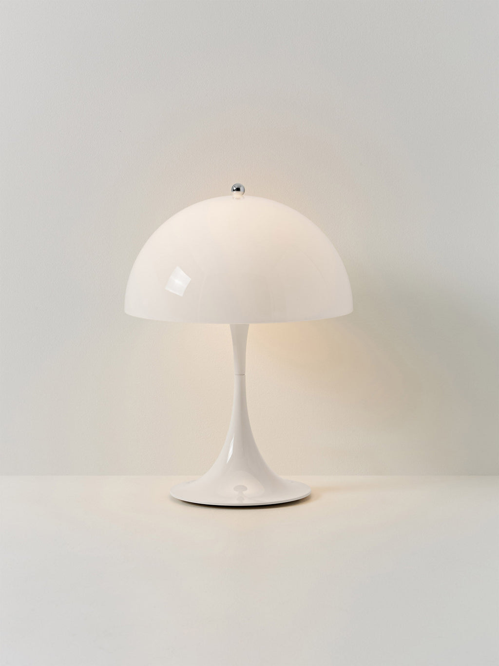 Dimmable Portable LED Table Lamp Panthella 250, Design Verner Panton