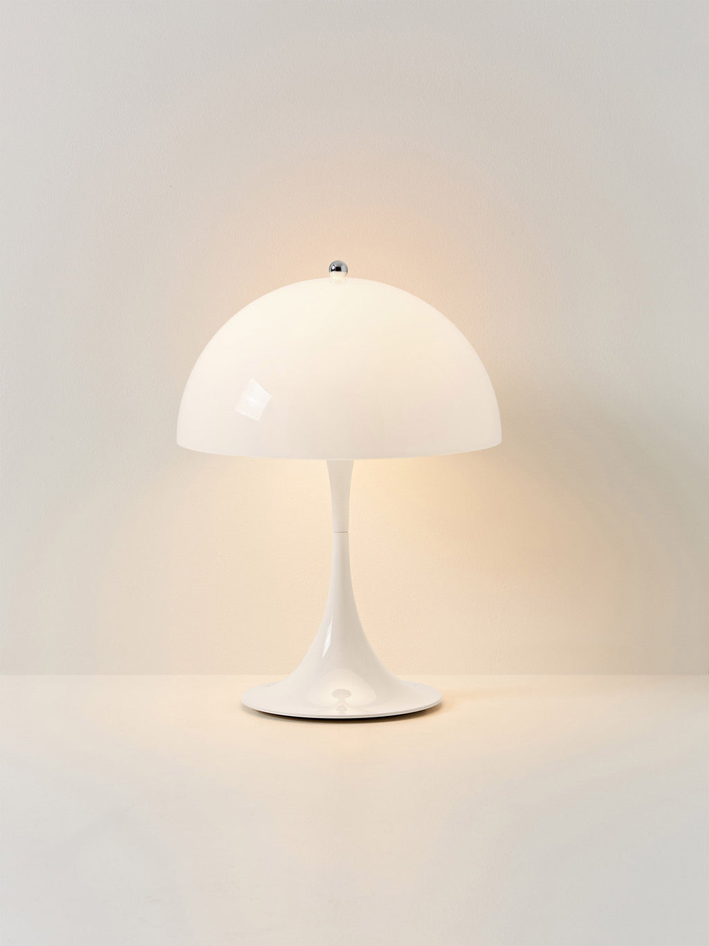 Dimmable Portable LED Table Lamp Panthella 250, Design Verner Panton