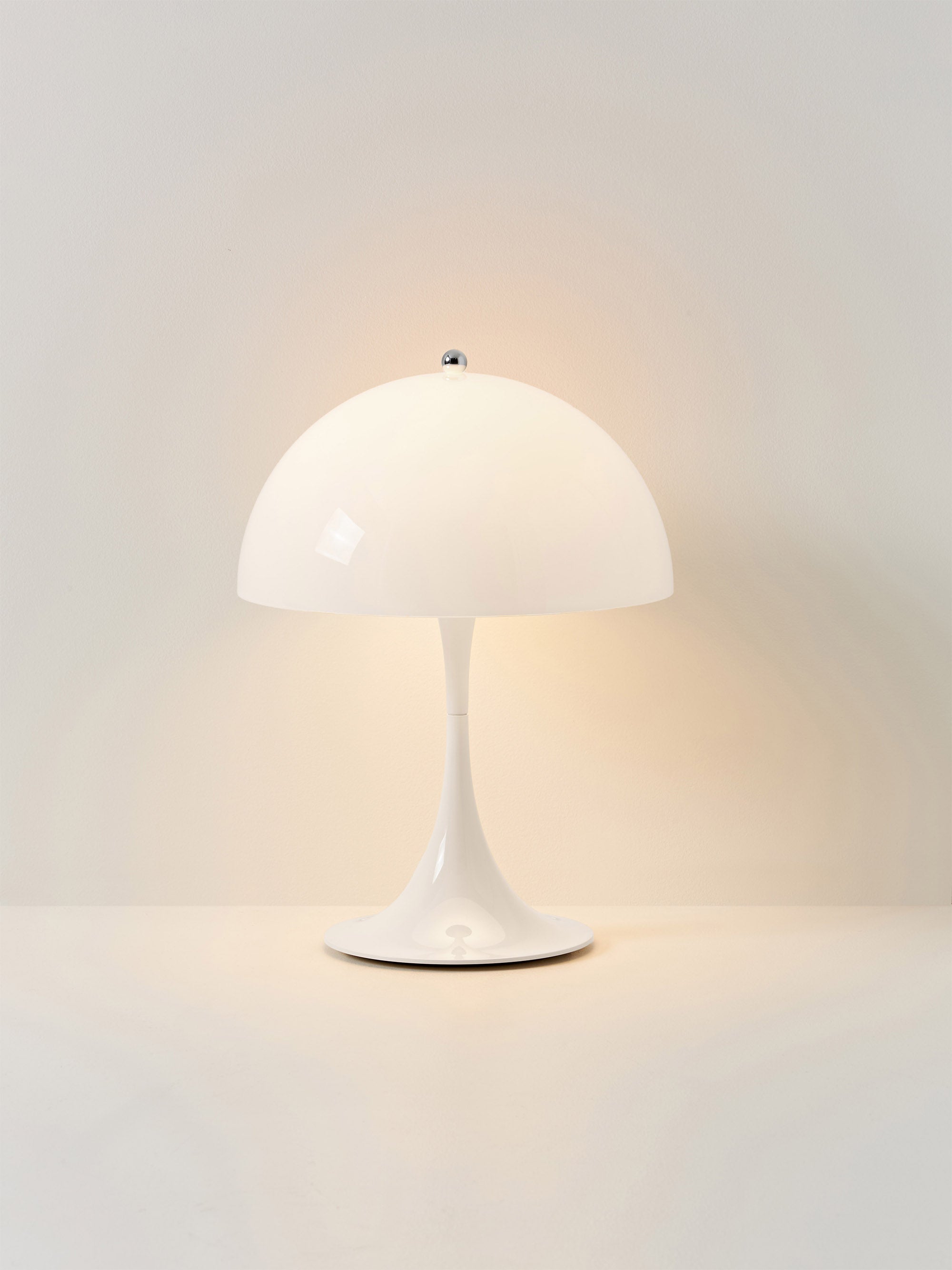 Dimmable Portable LED Table Lamp Panthella 250, Design Verner Panton