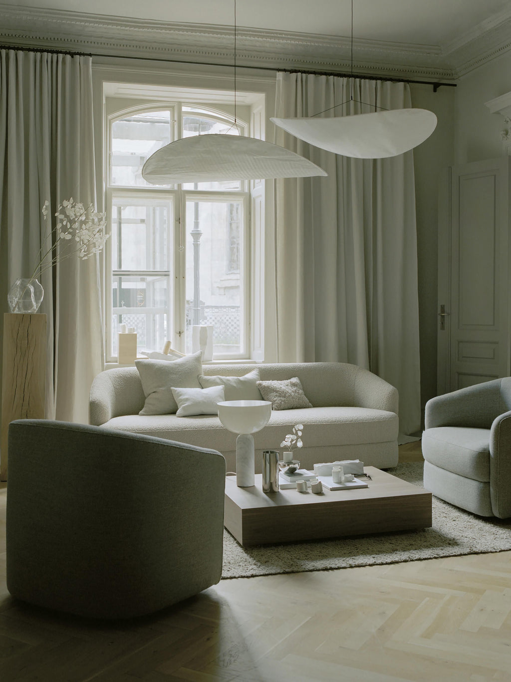 Tense Dimmable Pendant Light