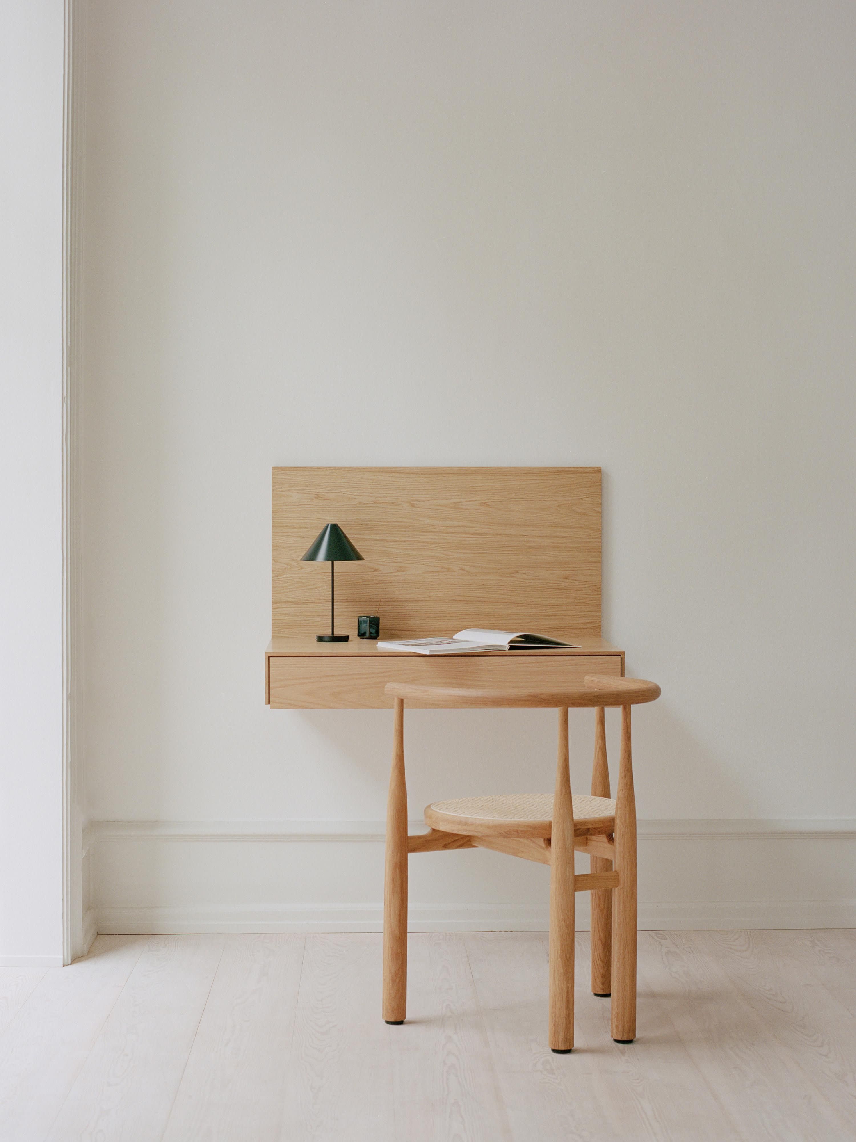 Tana Wall-Mounted Desk