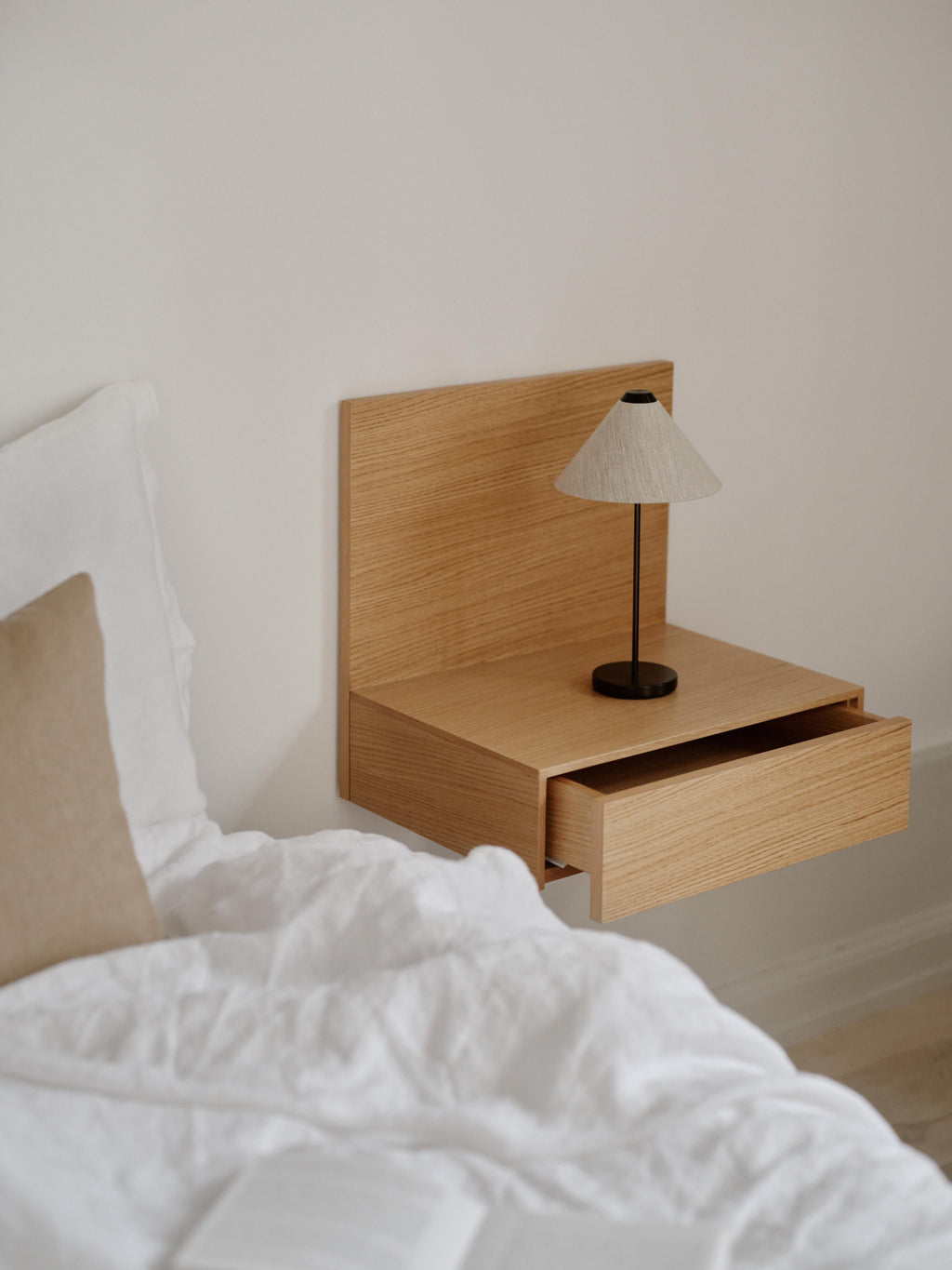 Tana Wall-Mounted Bedside Table