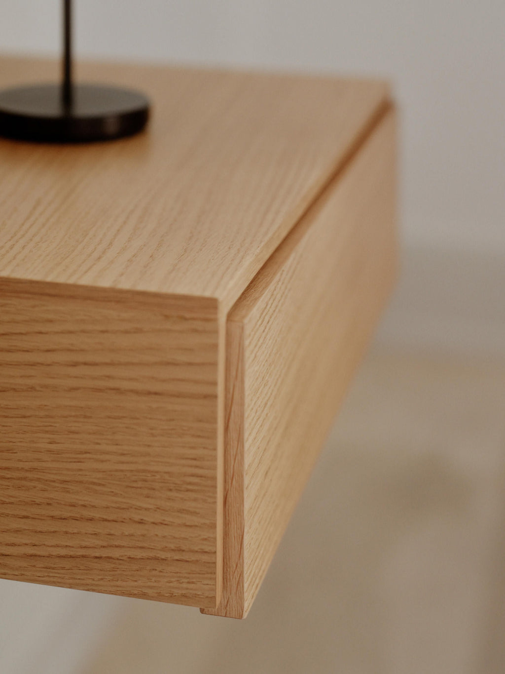 Tana Wall-Mounted Bedside Table