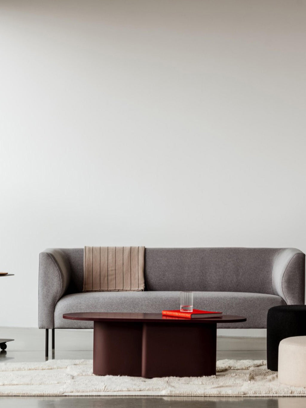 Looi Oval Coffee Table