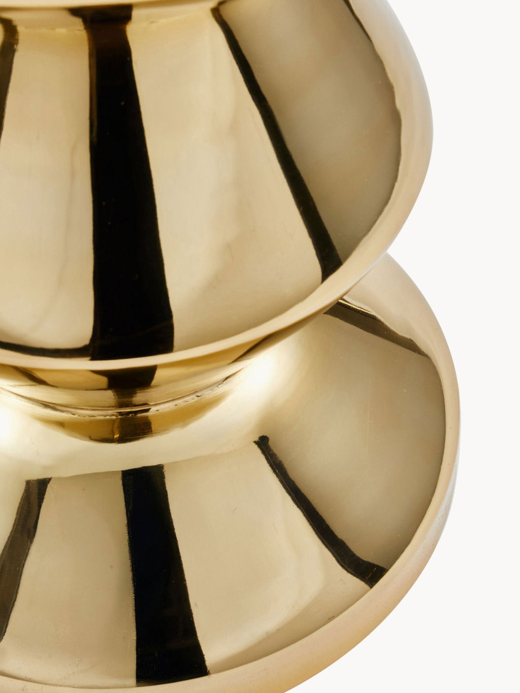 Zag Round Side Table Zig